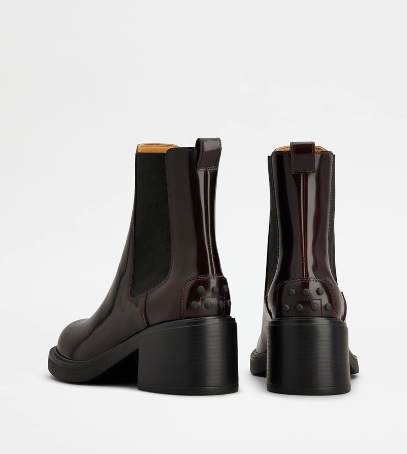 Tod's ANKLE BOOTS IN LEATHER - BURGUNDY outlook