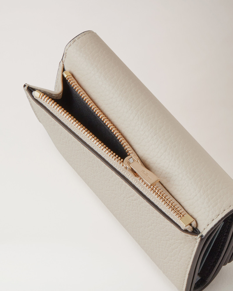 Mulberry Continental Trifold
Chalk Small Classic Grain outlook