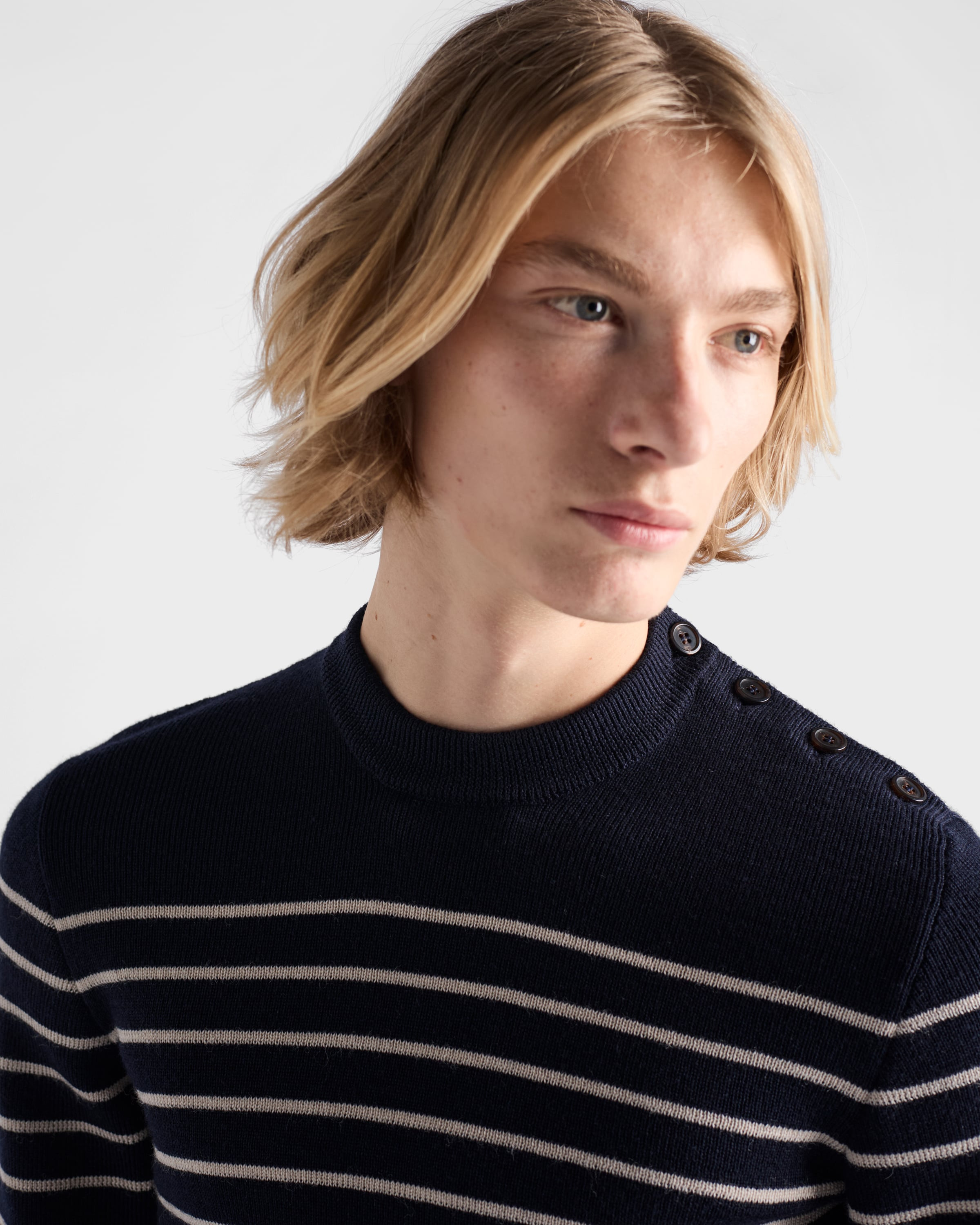 Striped superfine wool crew-neck sweater - 4