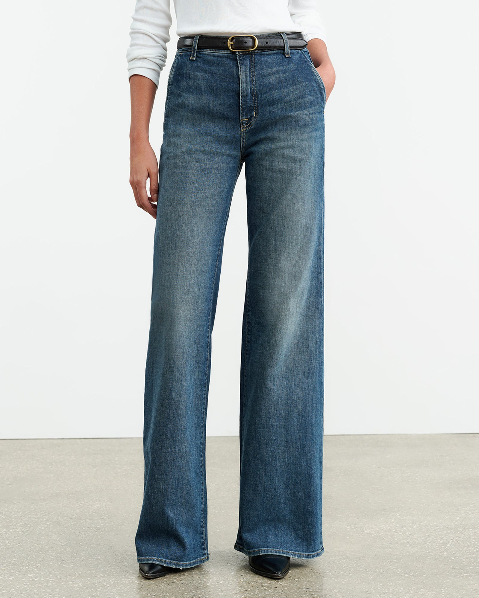 ANNA JEAN - 4