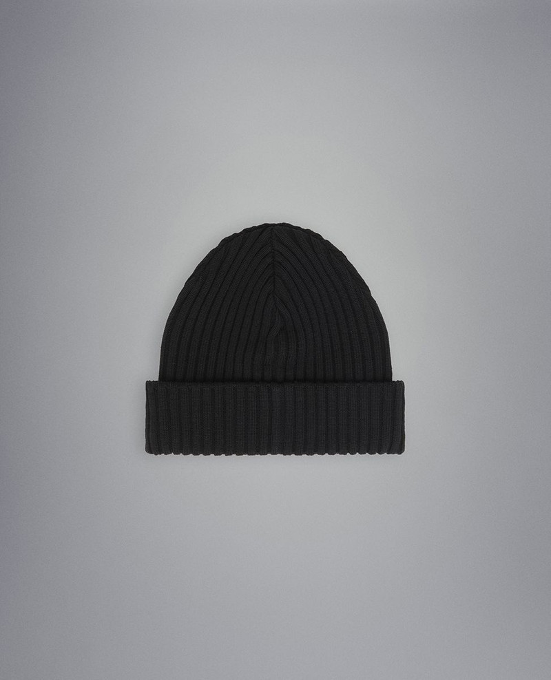 Paul & Shark Ribbed wool beanie with iconic badge outlook