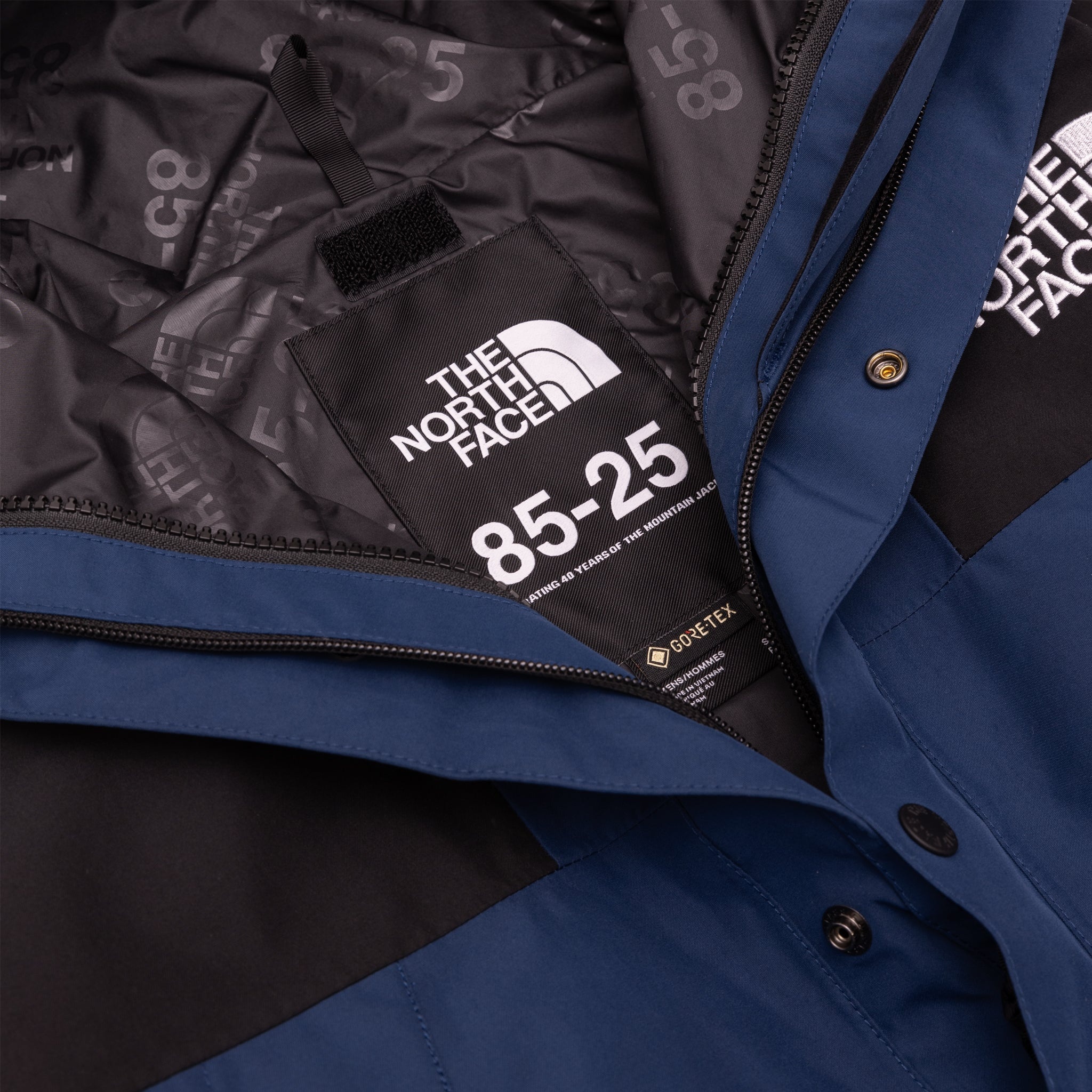 GORE-TEX MOUNTAIN JACKET - 3
