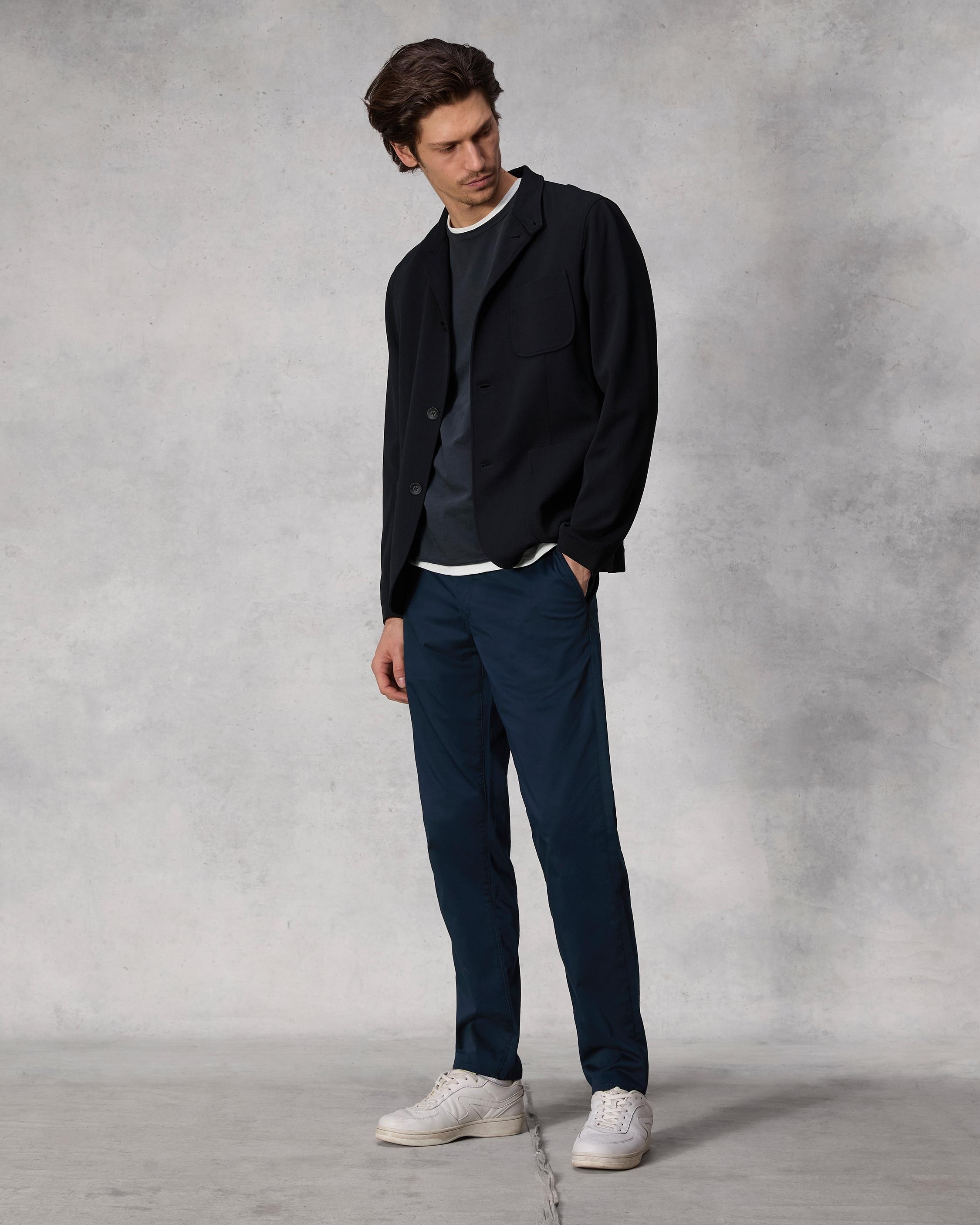 Standard Cotton Chino
Classic Fit - 2