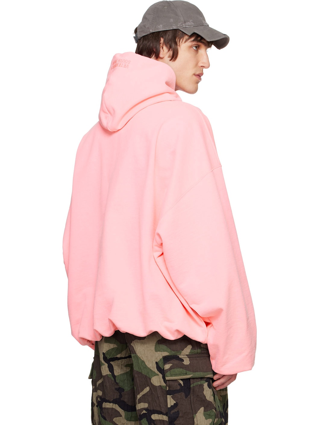 VETEMENTS♡ PRINCESS KENNY CROPPED BOXY HOODIE VETEMENTS Pink 'Princess Kenny' Cropped Boxy Hoodie | ssense