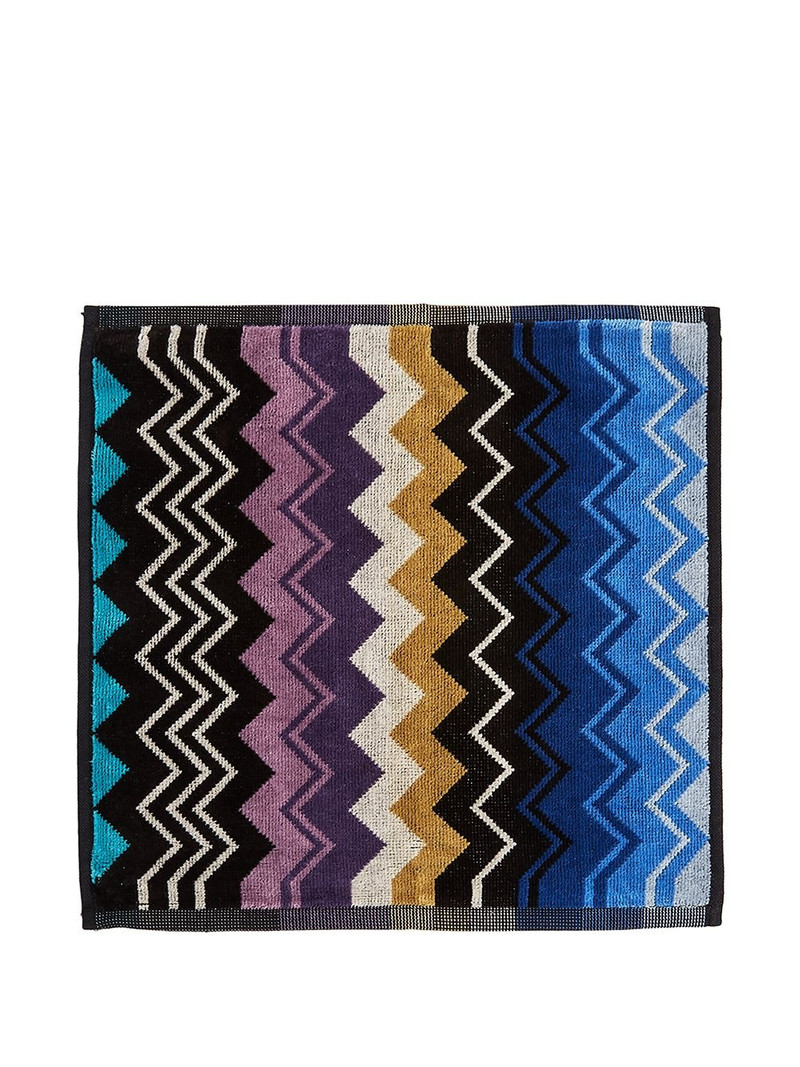 zig-zag print towel set 1