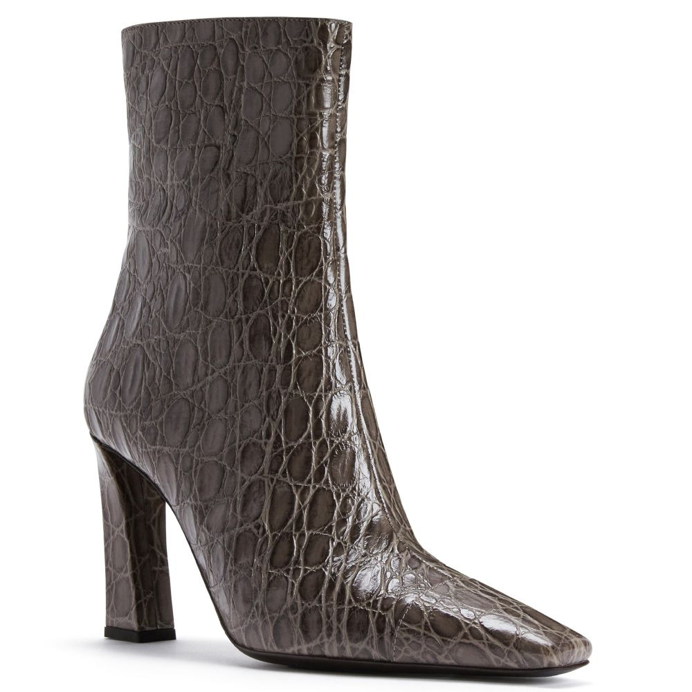 Janiee Bootie 90 - 2