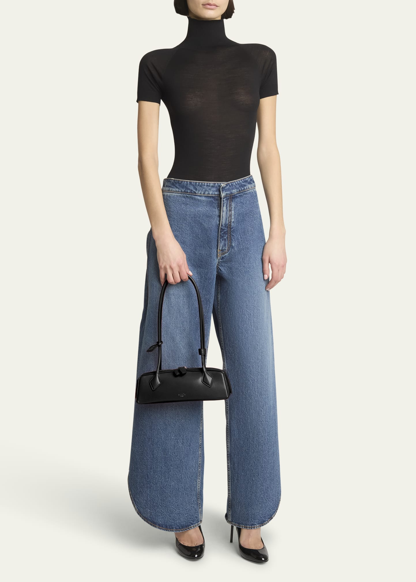Le Teckel Small Shoulder Bag in Leather - 5