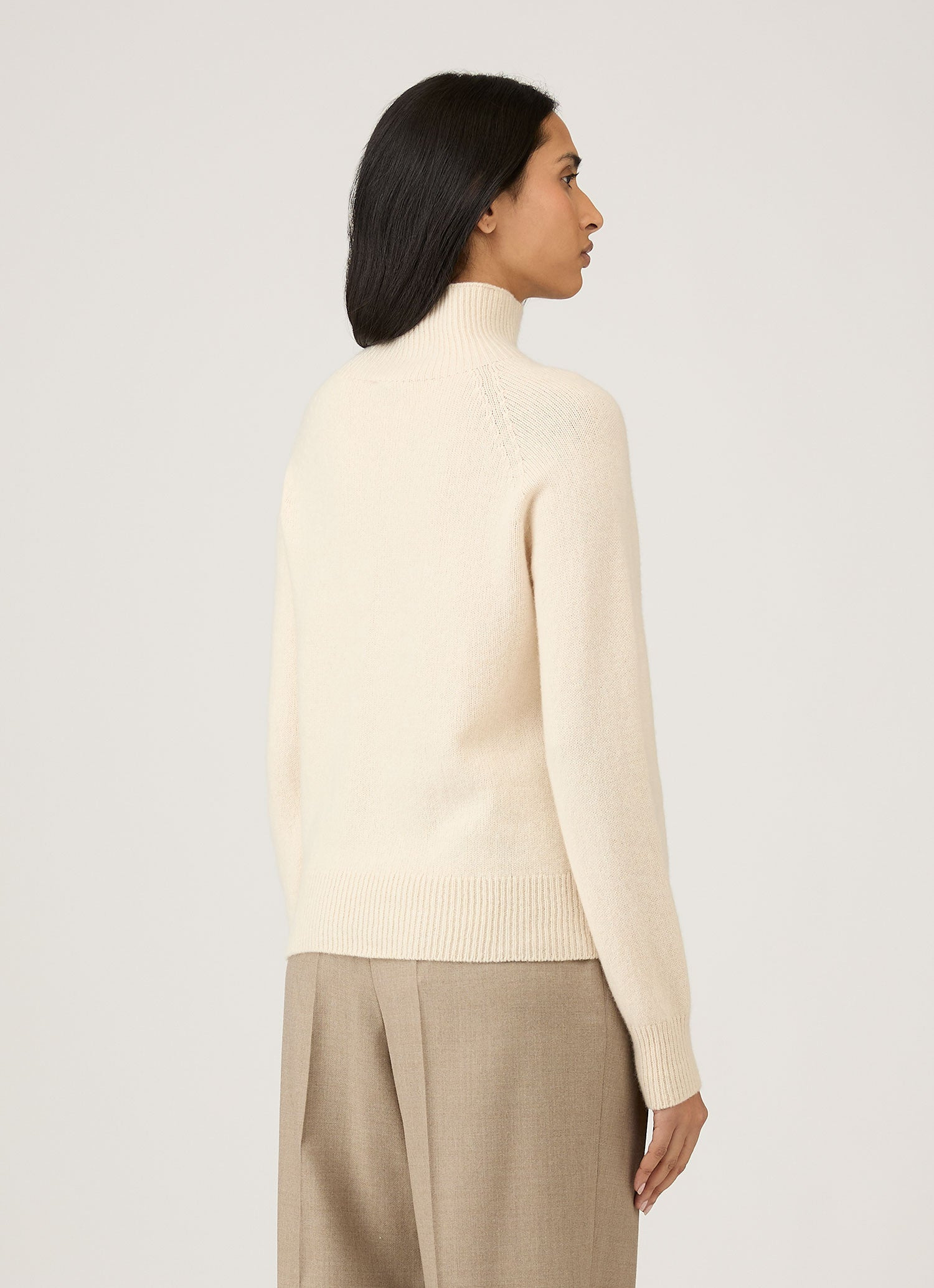 Lambswool Funnel neck jumper - 3