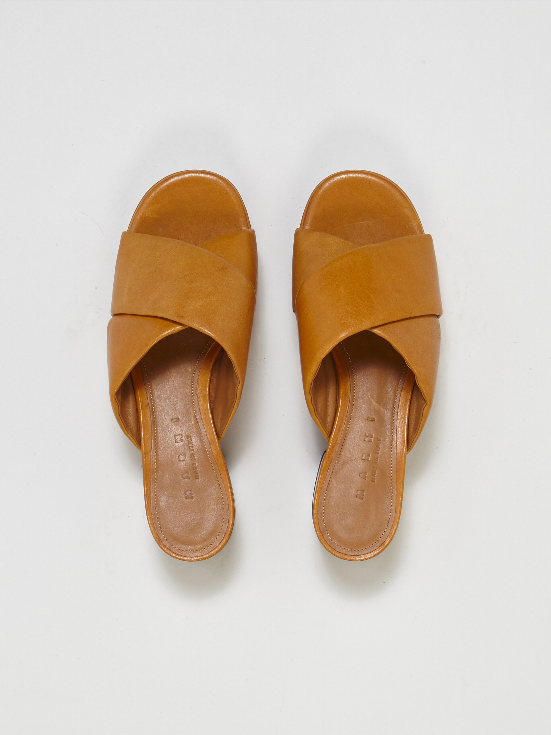 YELLOW VEGETABLE-TANNED LEATHER SANDAL - 4