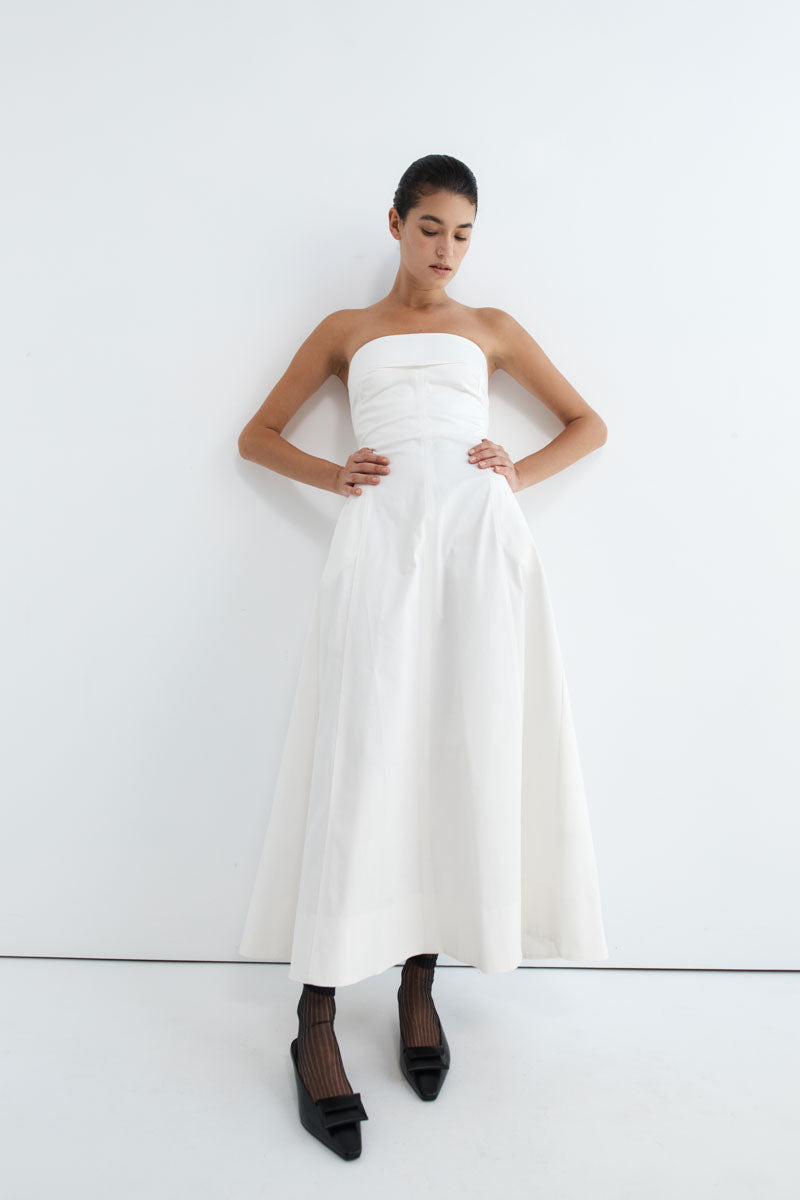 Sculpted Cotton Strapless Dress - Milk - 9