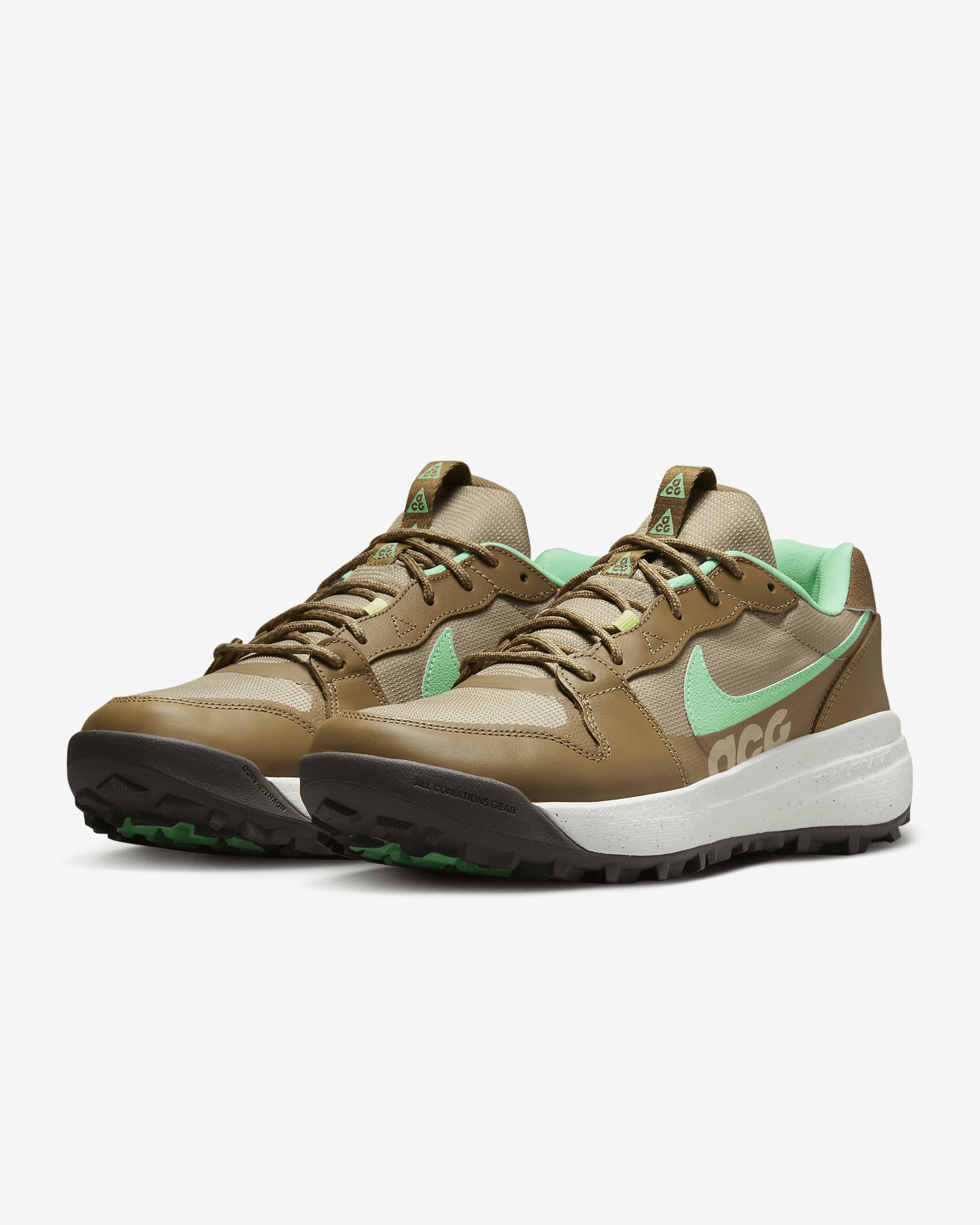 Men's Nike ACG Lowcate Shoes - 6