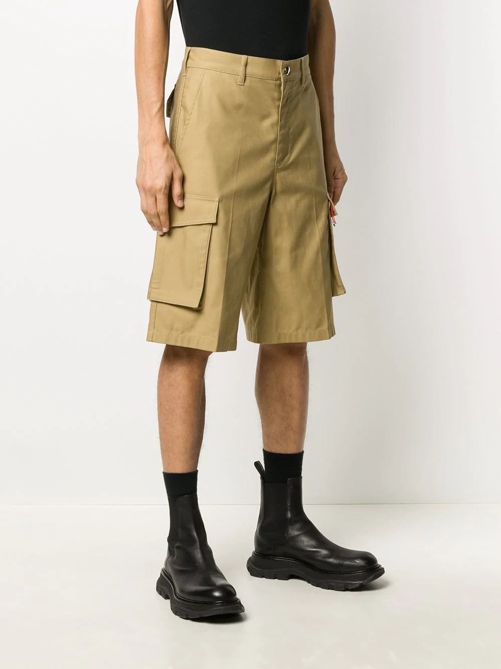 oversized pocket-style cargo shorts - 3