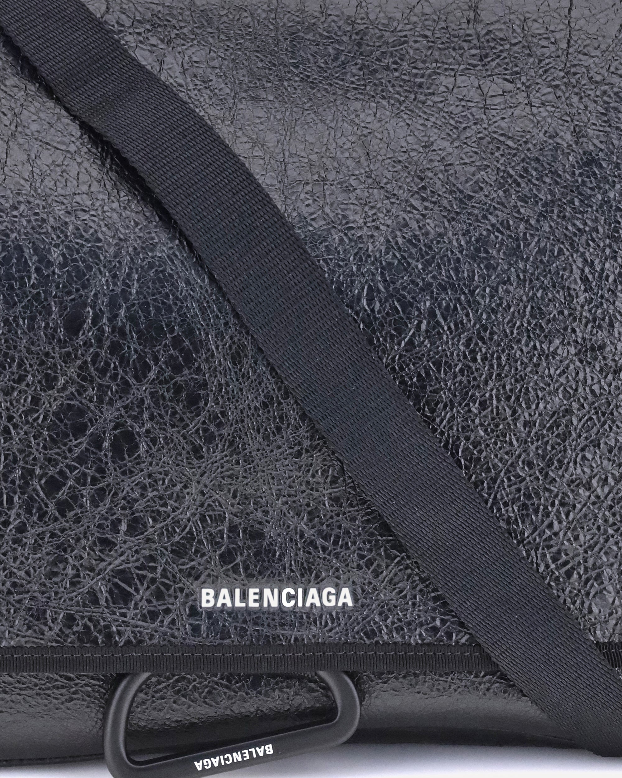 Explorer Shoulder Bag - 4