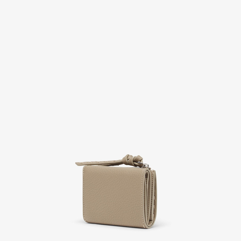 Peekaboo Micro Trifold 3