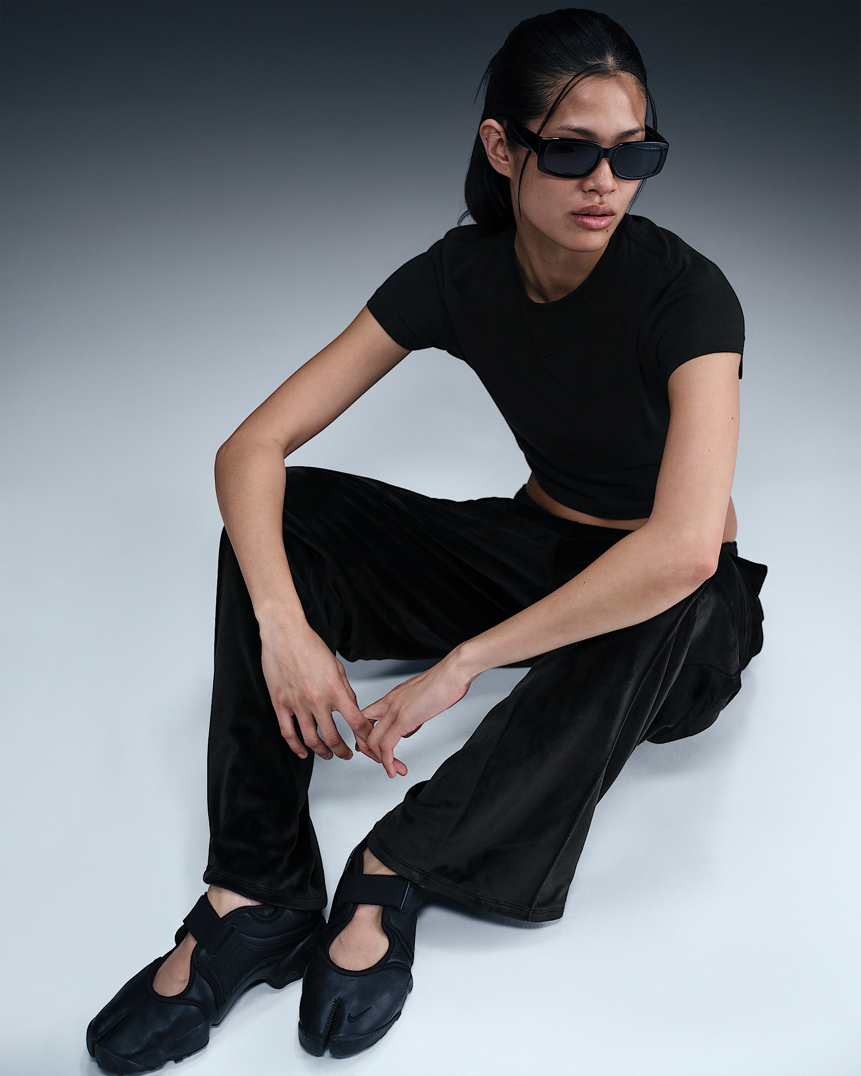 Nike Sportswear Chill Knit Women's Cropped T-Shirt - 3