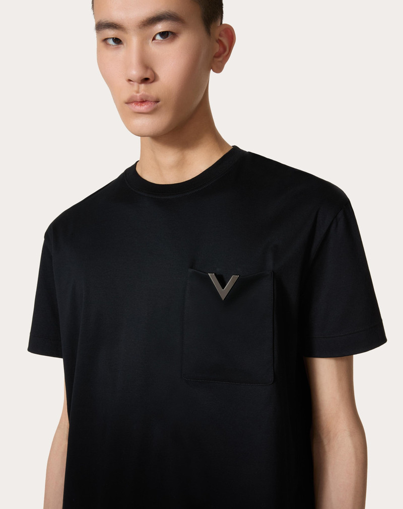 COTTON T-SHIRT WITH METALLIC V DETAIL 5