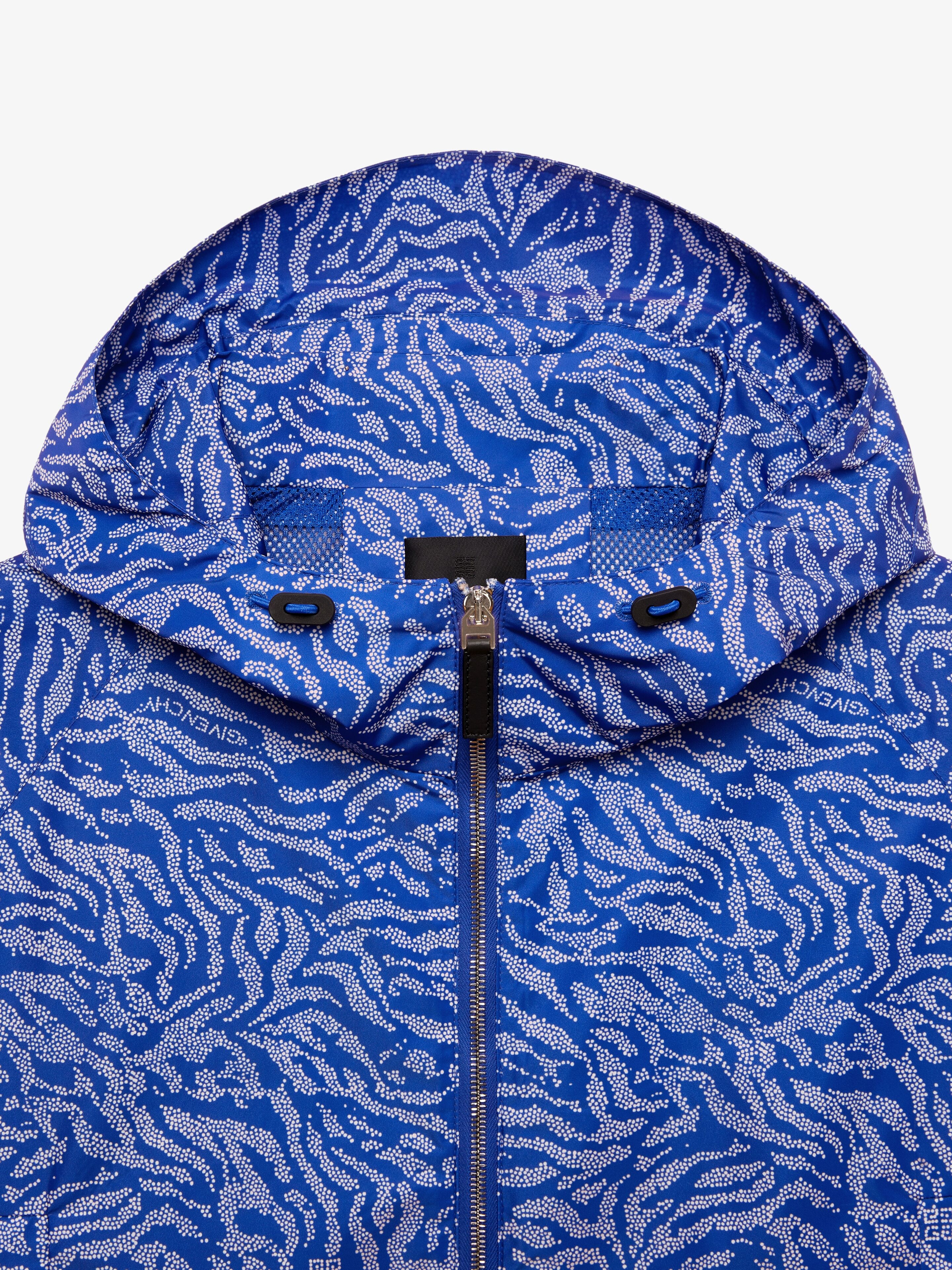 SHORT WINDBREAKER IN PRINTED NYLON - 5