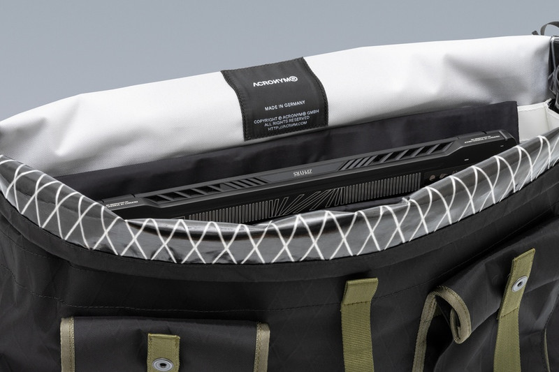 3A-5 Messenger Einsatztasche Black 18