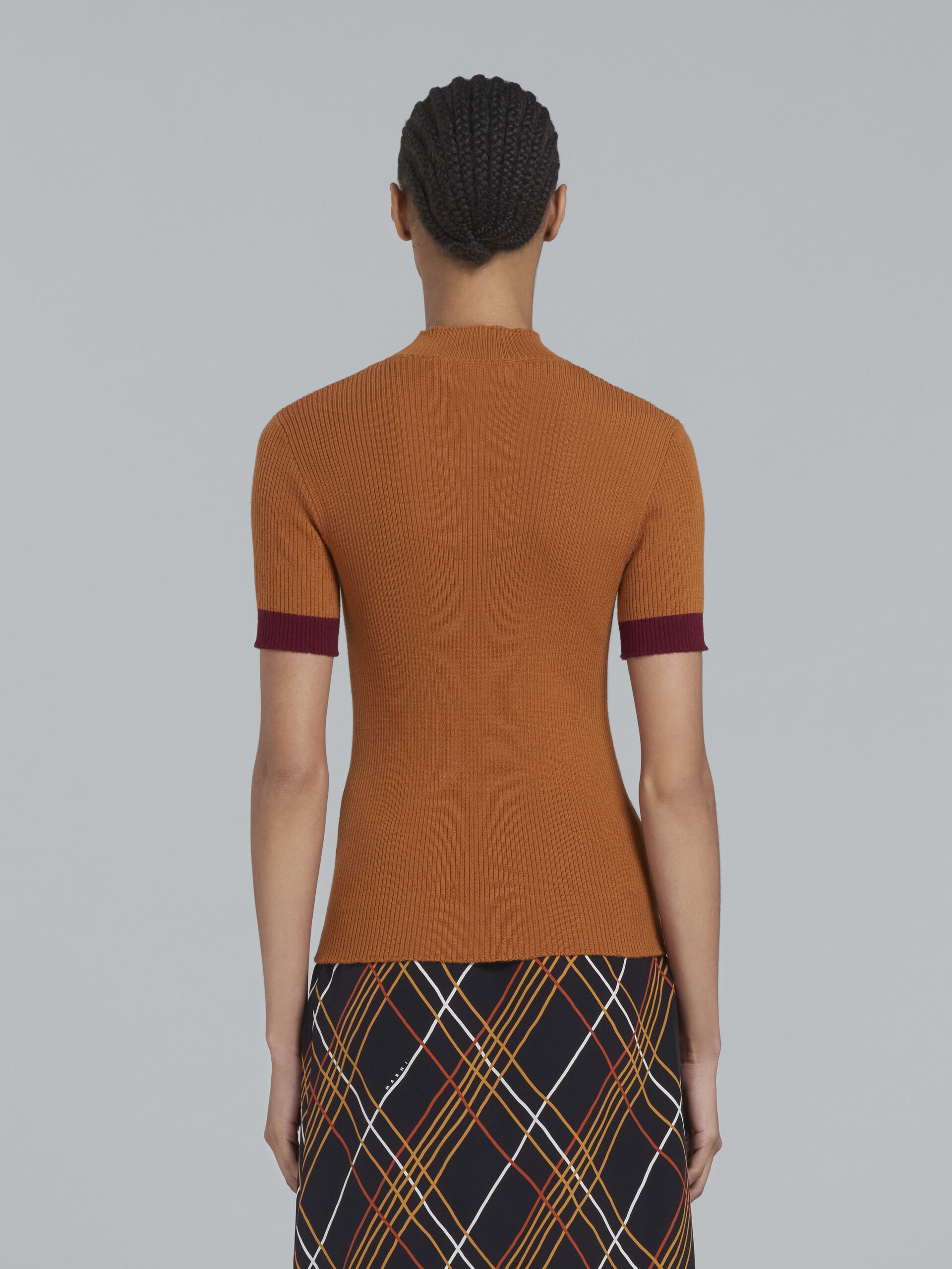 ORANGE WOOL TURTLENECK WITH CONTRASTING CUFFS - 3