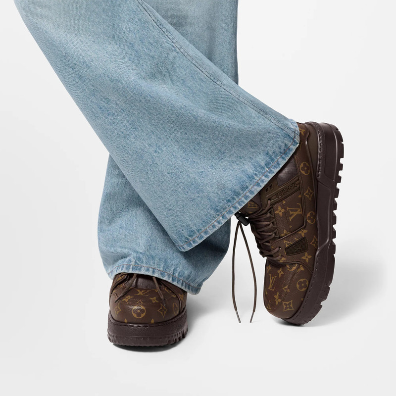 Louis Vuitton LV Trainer Maxi Sneaker outlook