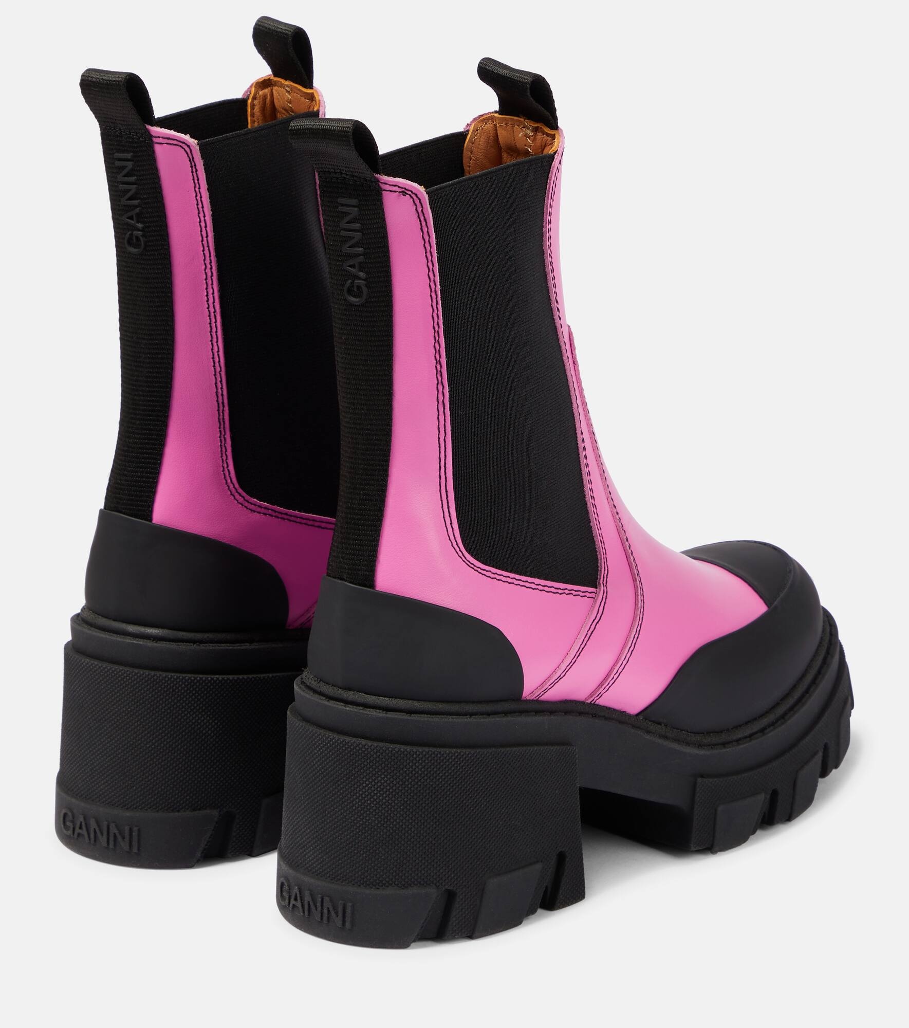 Leather Chelsea ankle boots - 3