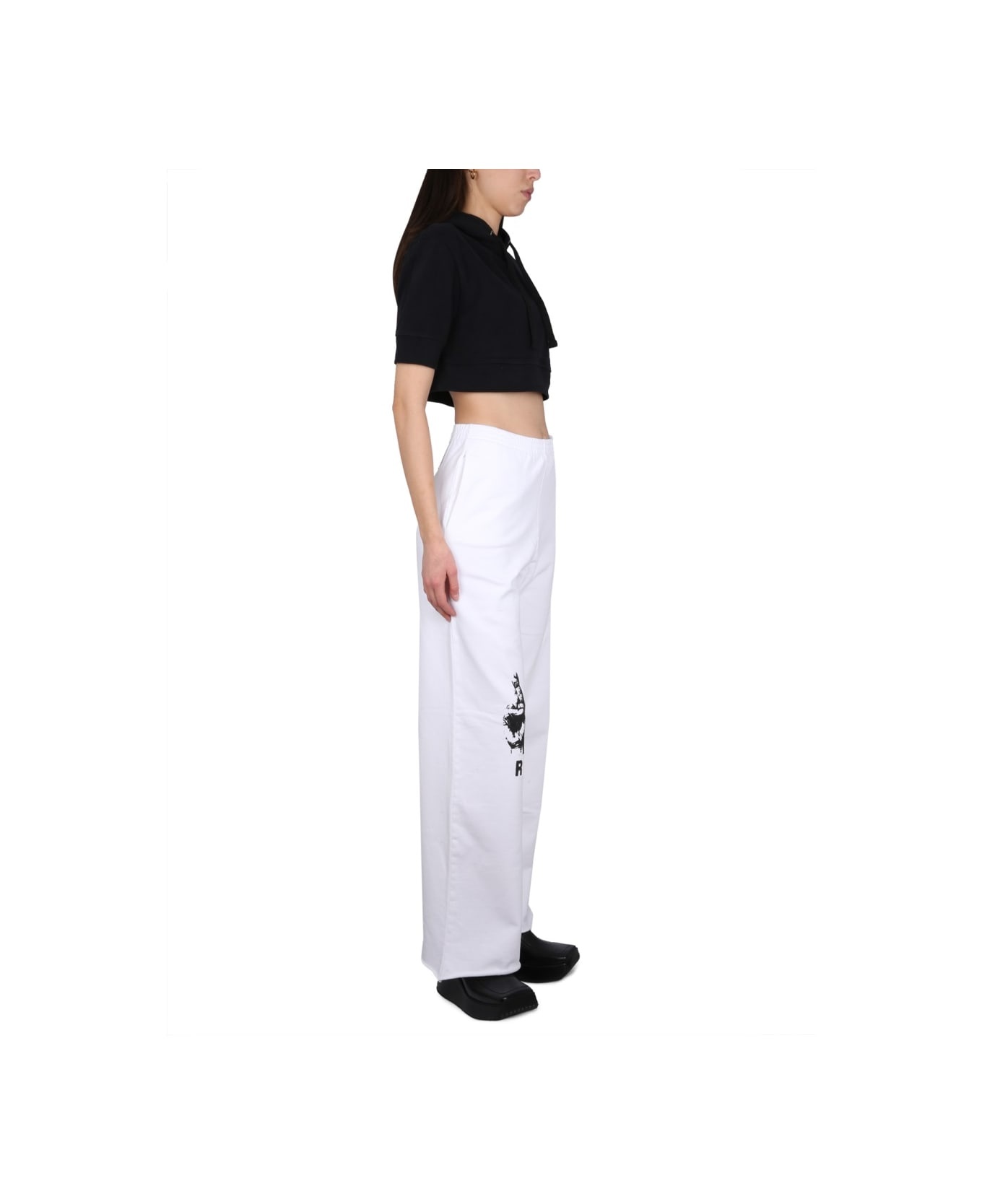 Sweatshirt With Logo Embroidery - 2