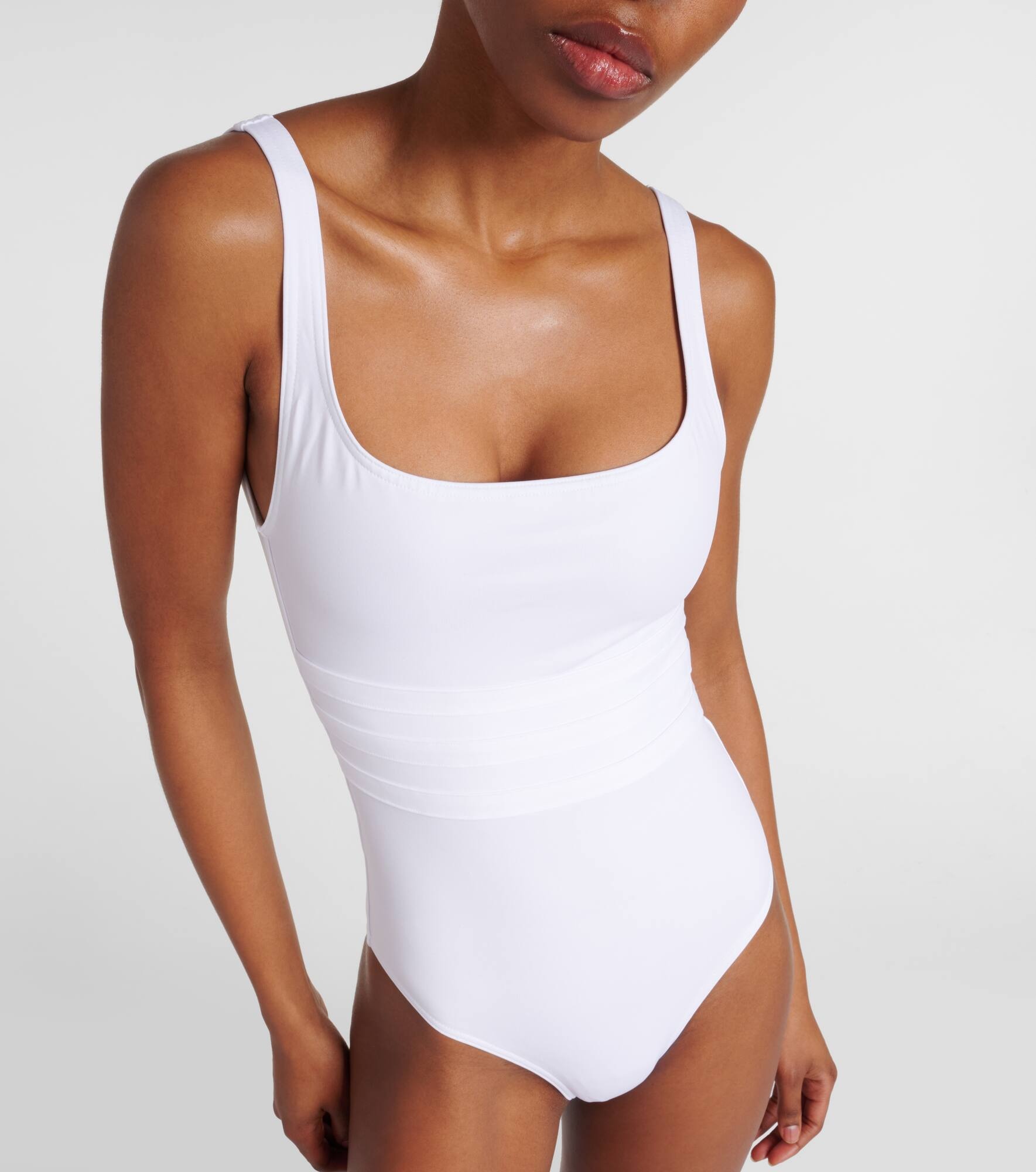 Asia swimsuit - 5