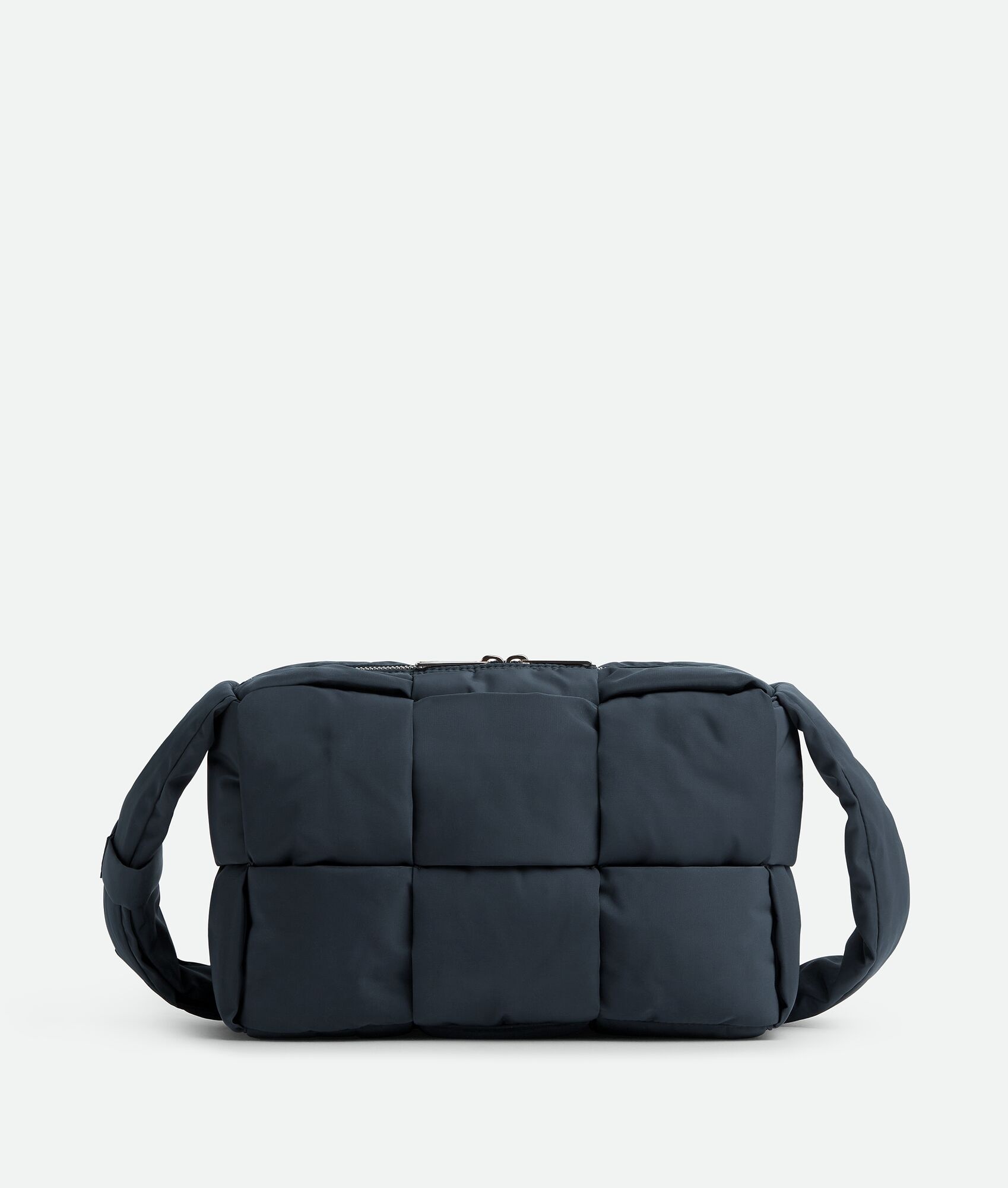 Medium Arco Padded Camera Bag 1