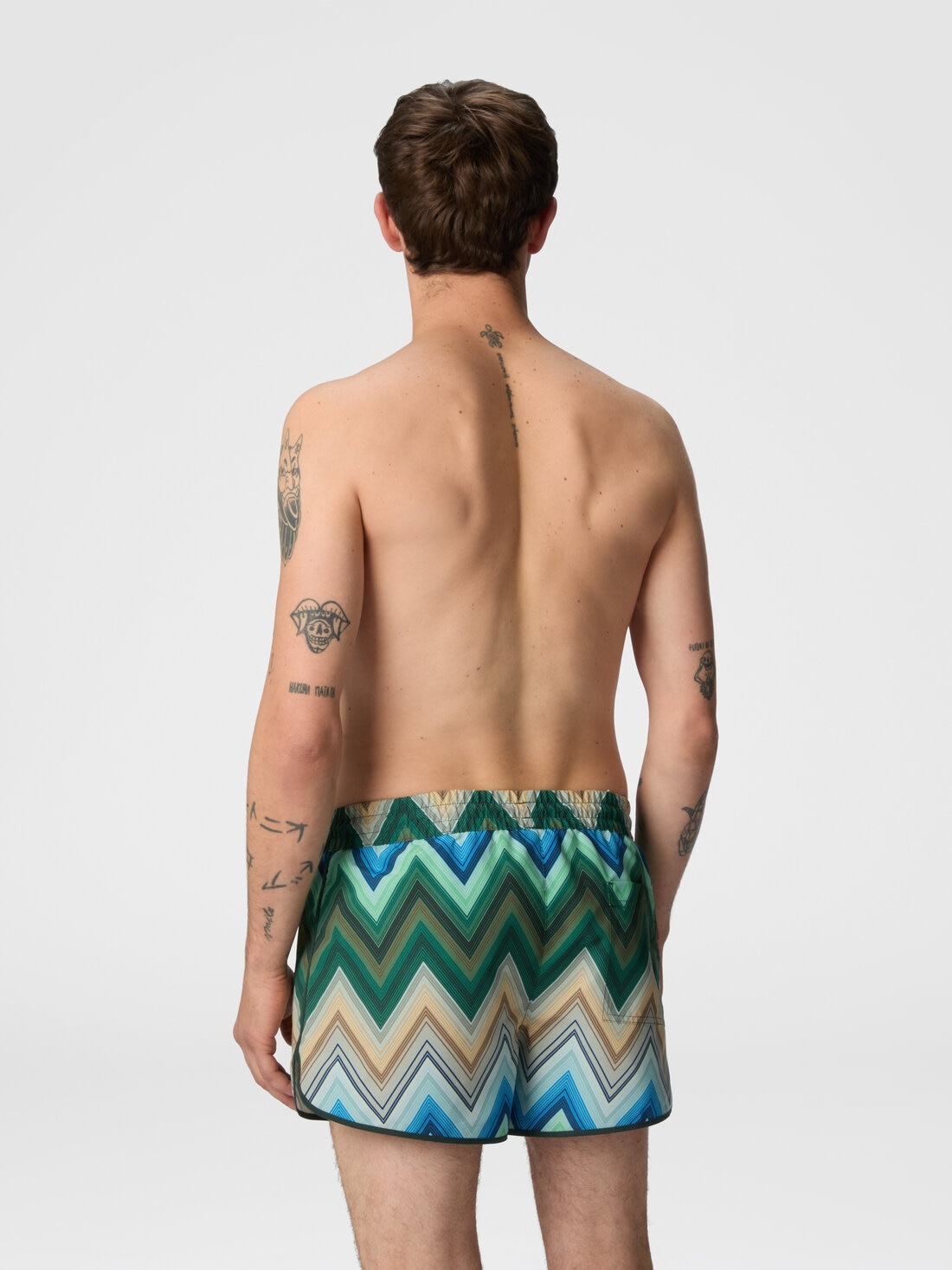 Swim shorts with macro zigzag print - 3
