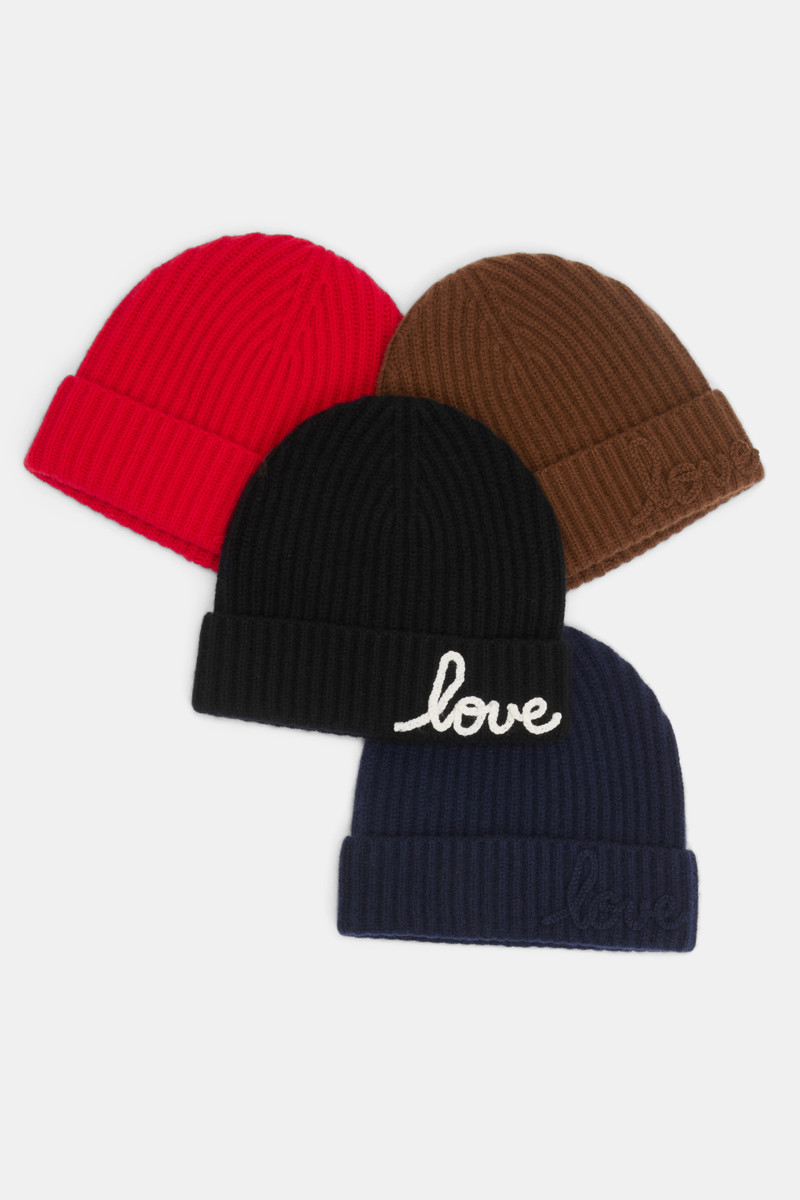 DOROTHEE SCHUMACHER LOVE STATEMENTS beanie outlook