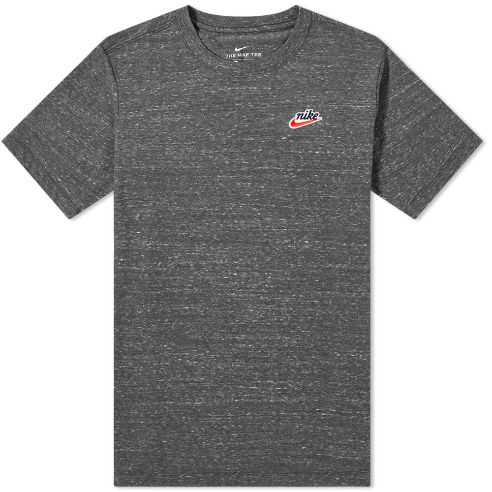 Nike Heritage Chest Logo Tee - 1