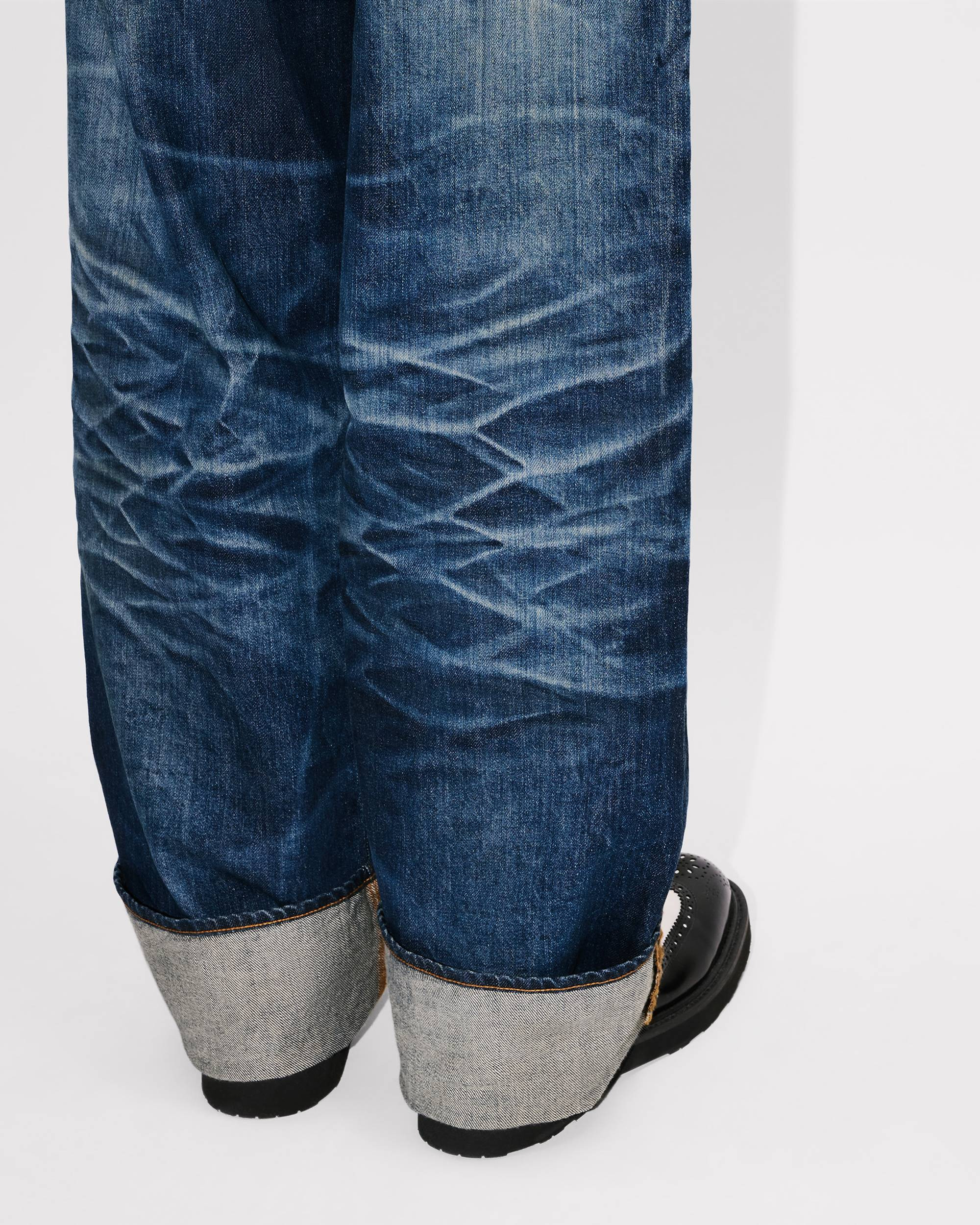 Turn up wide fit jeans in Japanese denim - 10