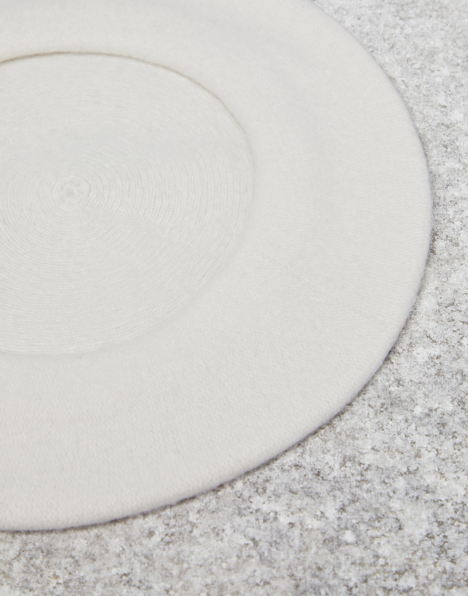 Wool beret with Precious detail - 2
