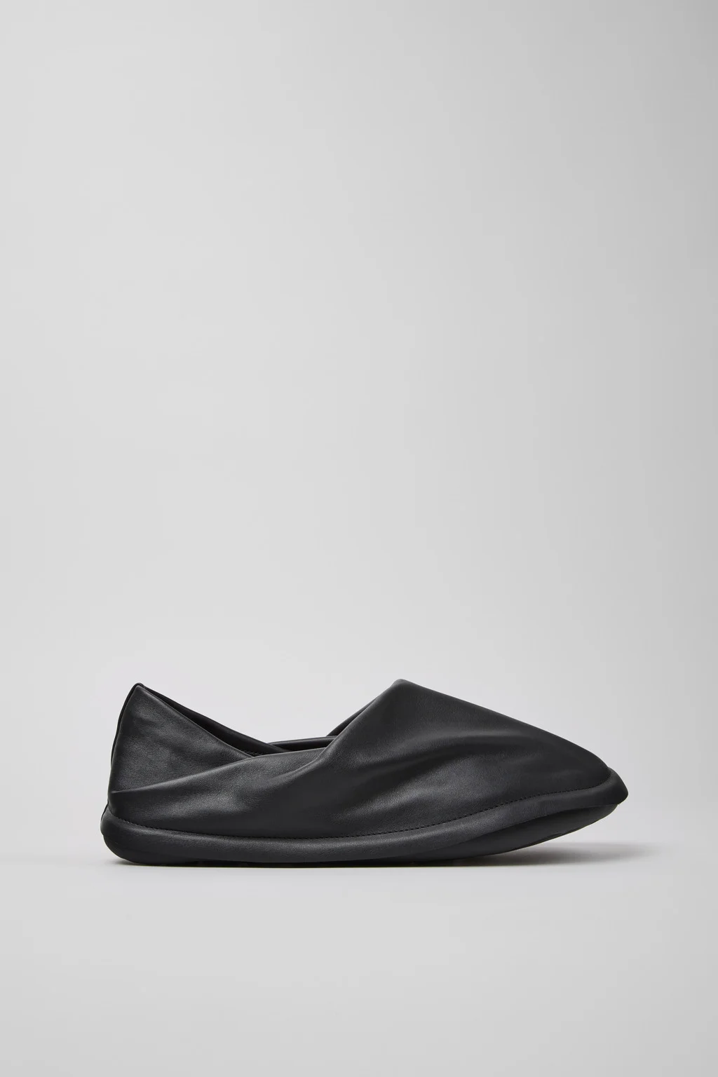 Camper x ISSEY MIYAKE - Peu Form Black Leather Moccasins for Men. - 1