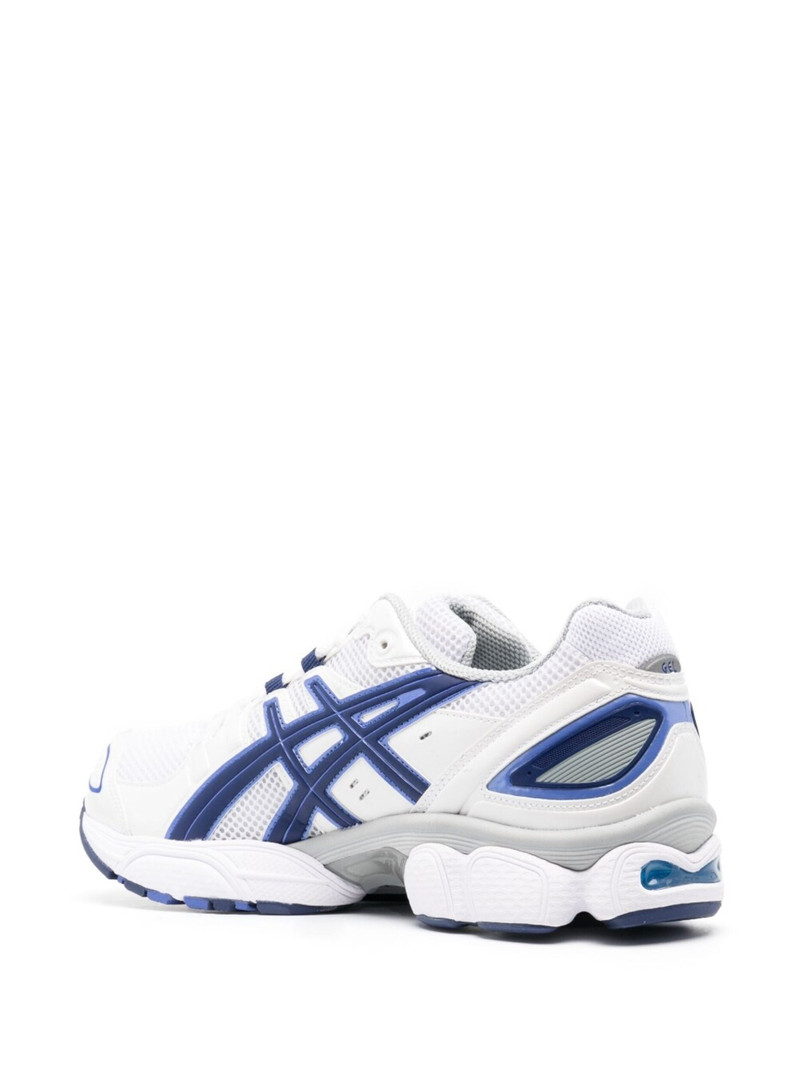 Asics Gel-Nimbus 9 low-top sneakers outlook