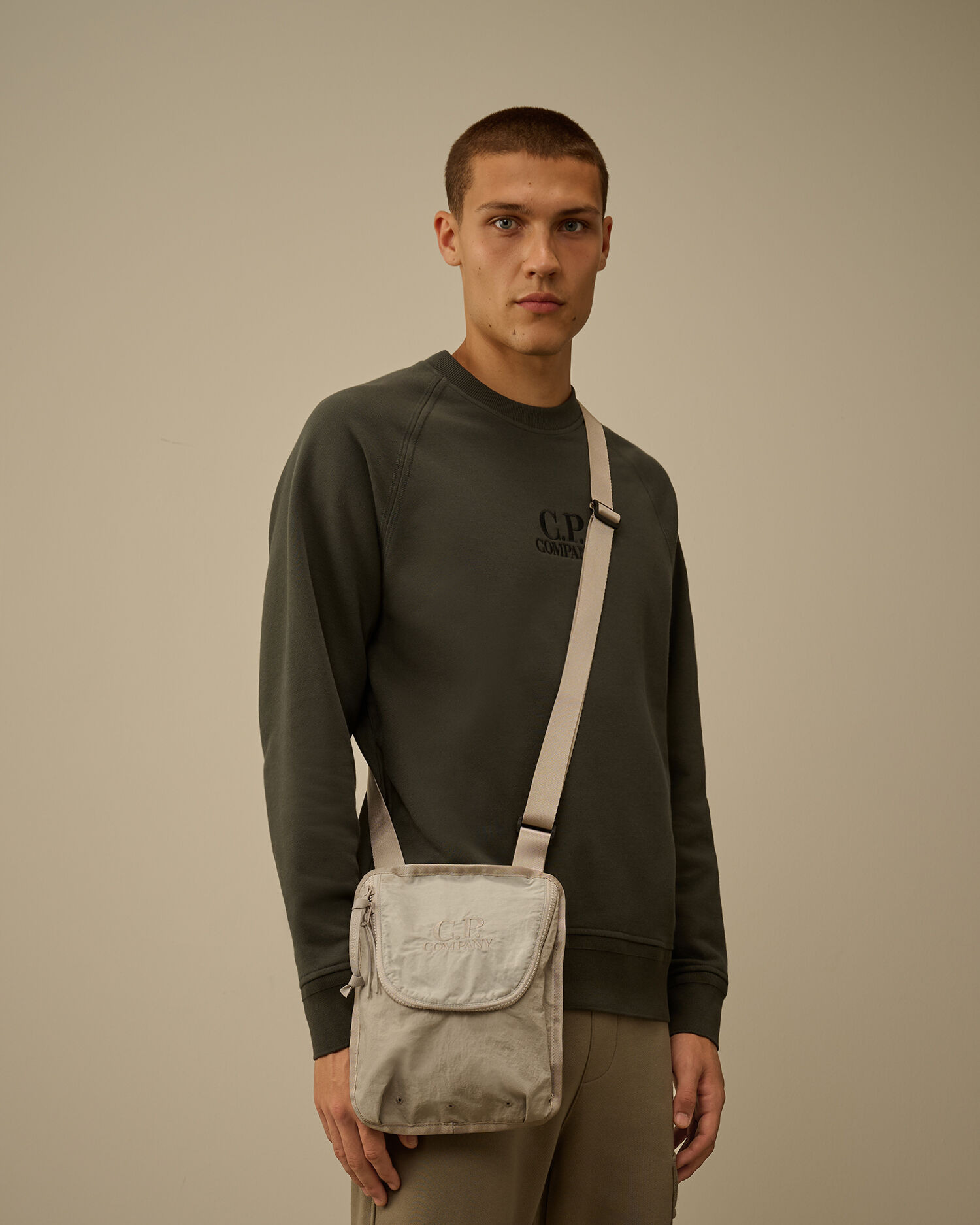 Plain Paper Touch Shoulder Bag - 2
