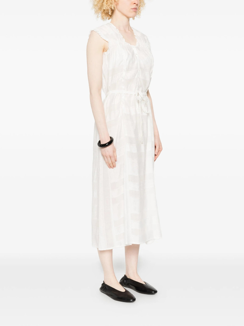 Low Classic Dresses 4