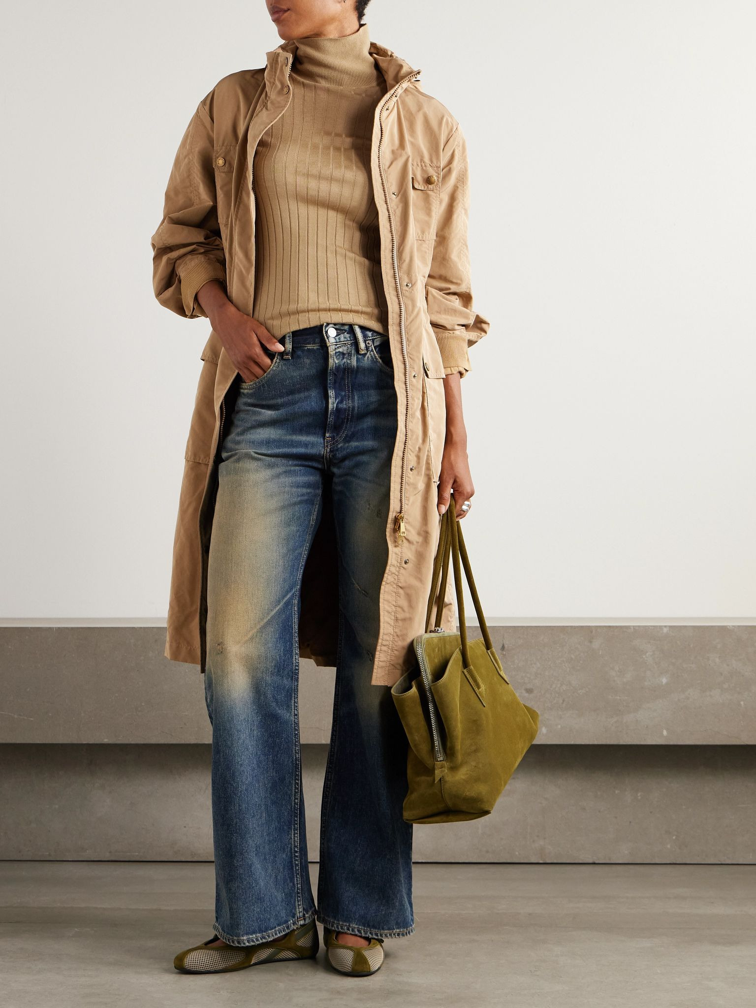Button-detailed appliquéd ribbed wool and cashmere-blend turtleneck sweater Tan - 2