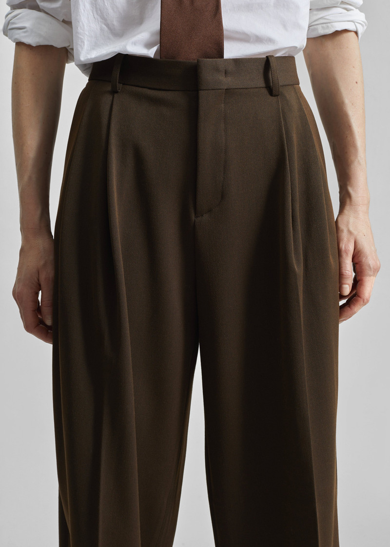 Vester Pleated Trousers - Brown 5