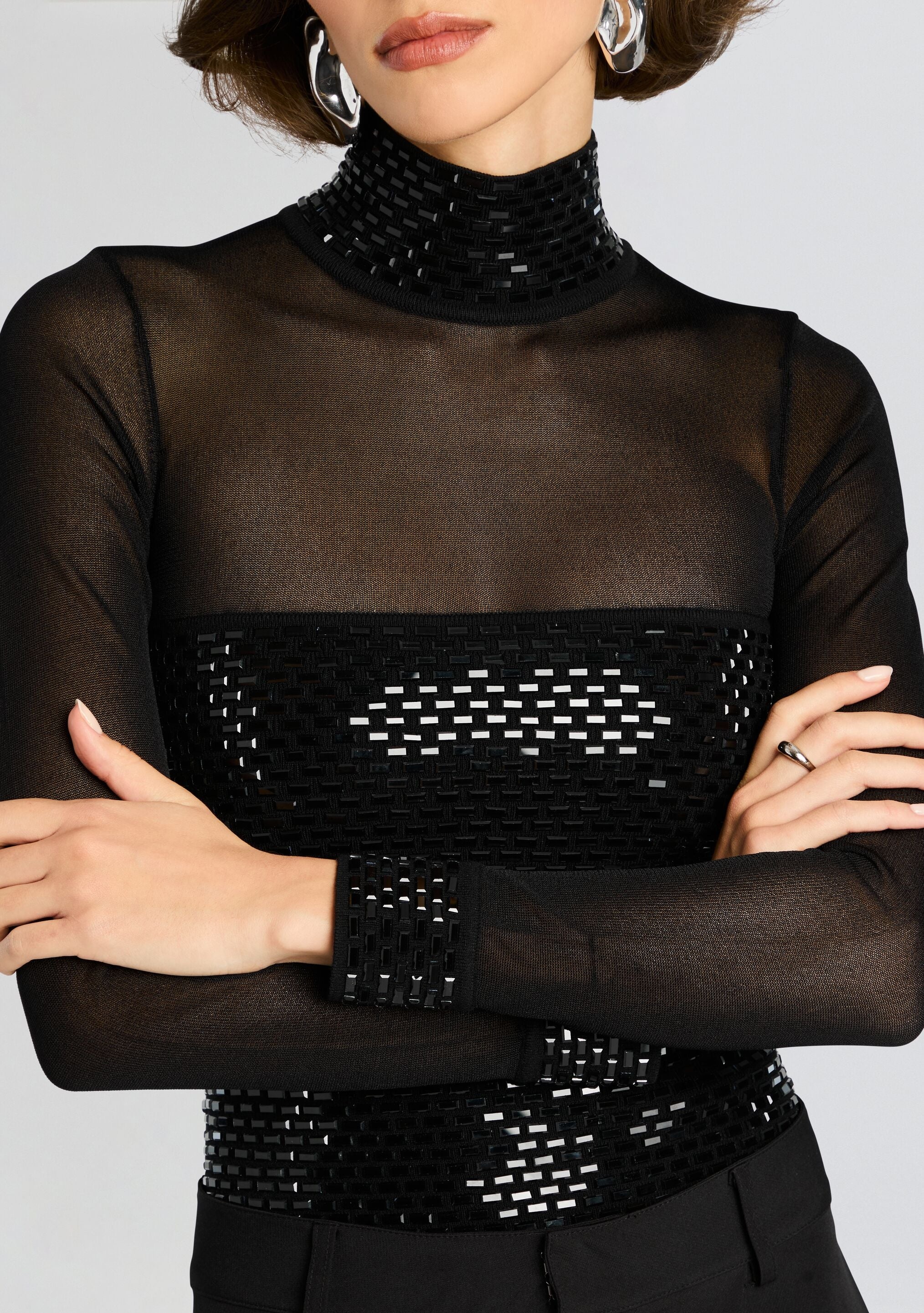 CLOVE EMBELLISHED TOP - 2