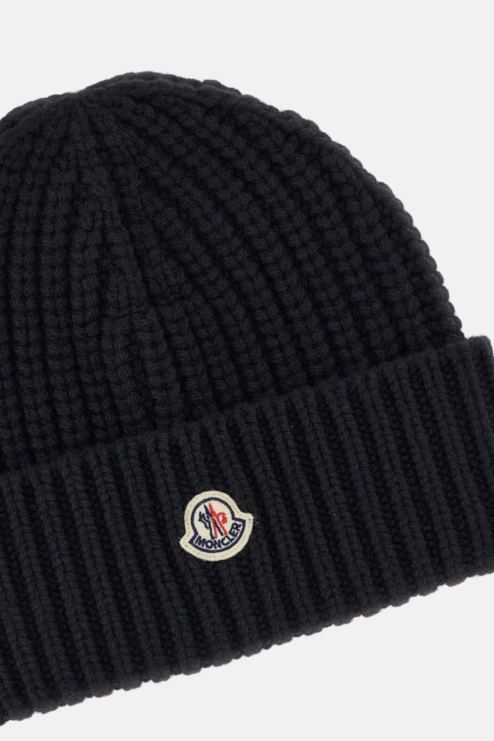 HAT - 3