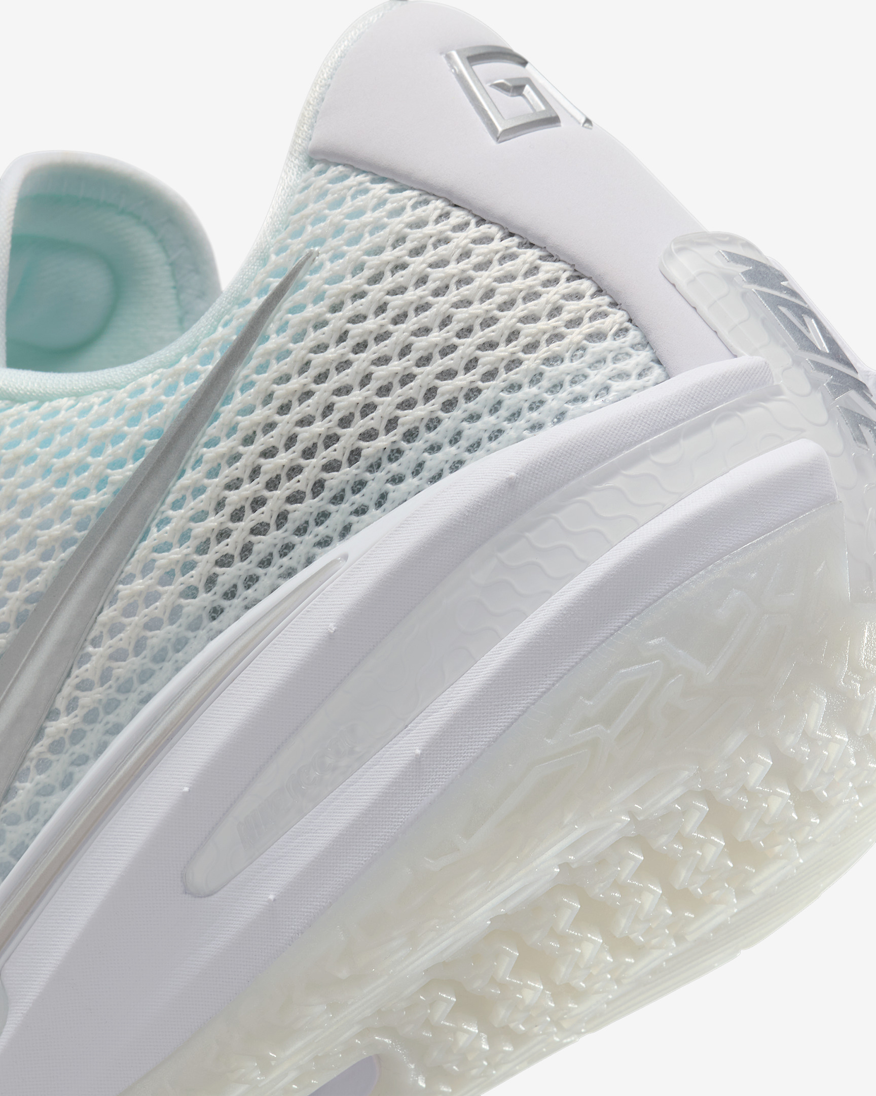 Nike G.T. Cut Basketball Shoes - 8