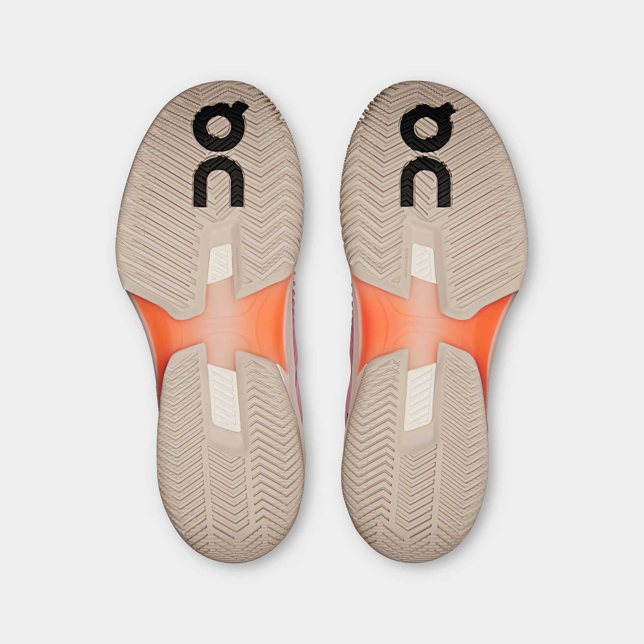 On The Roger Pro Fire Women's Pink/Flame - 4