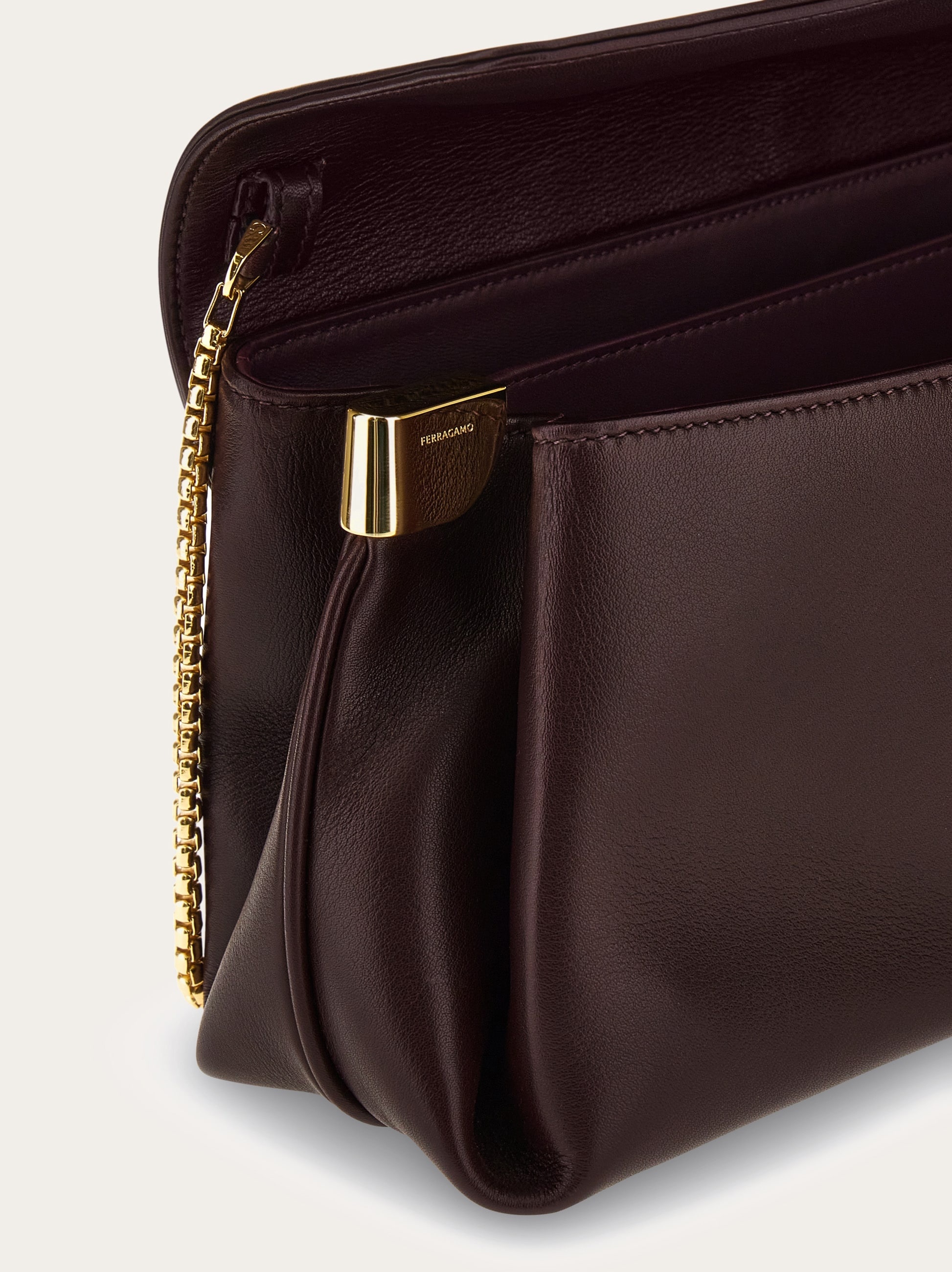 Front flap crossbody bag (M) - 9
