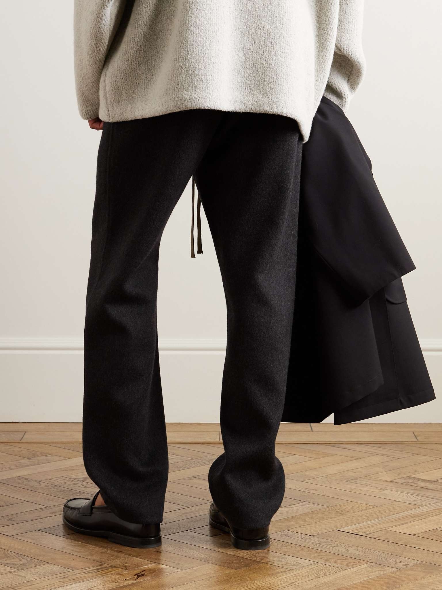 Forum Straight-Leg Virgin Wool and Cashmere-Blend Drawstring Trousers - 3