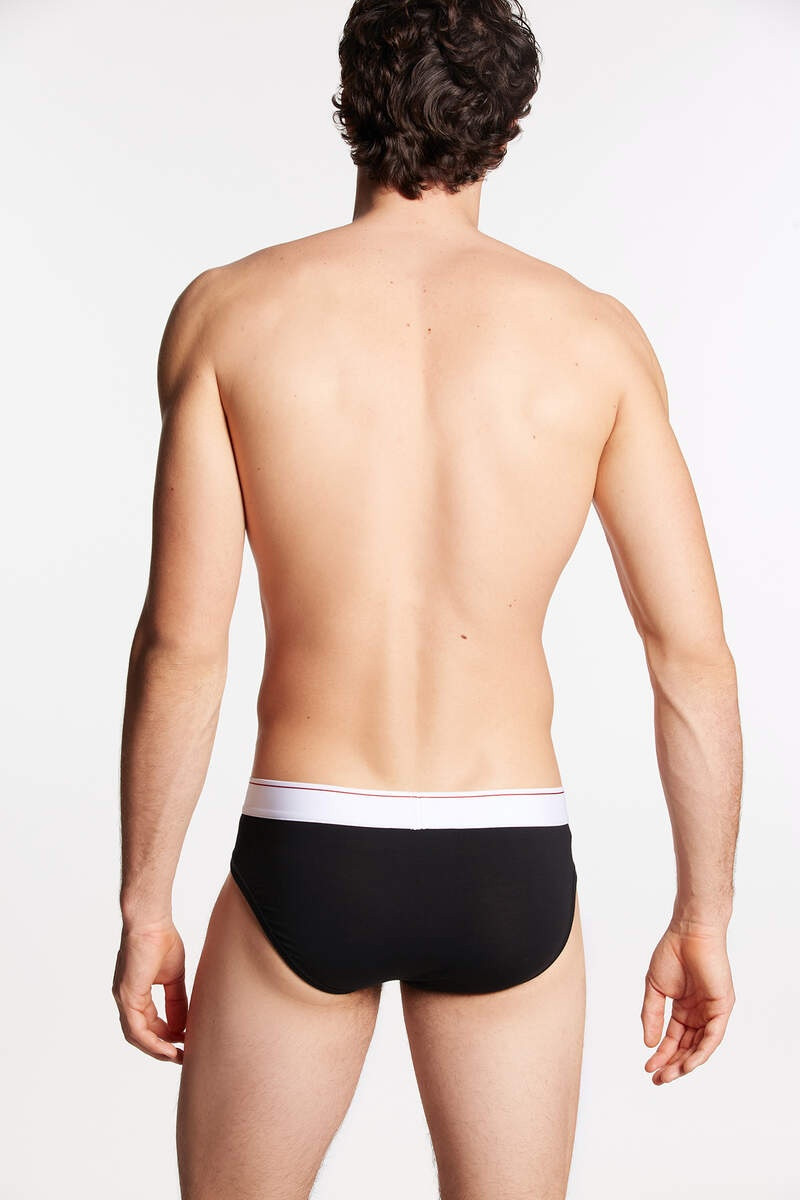 DSQUARED2 DSQUARED2 LEAF BRIEF outlook
