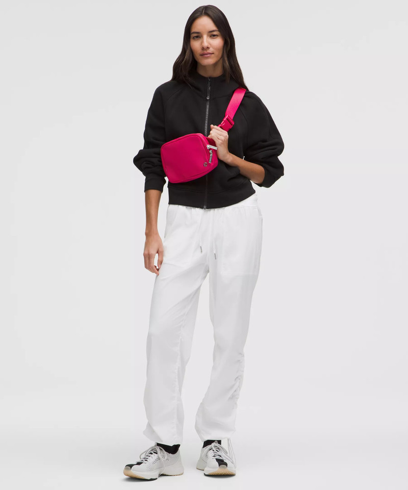 lululemon Everywhere Belt Bag Large 2L outlook