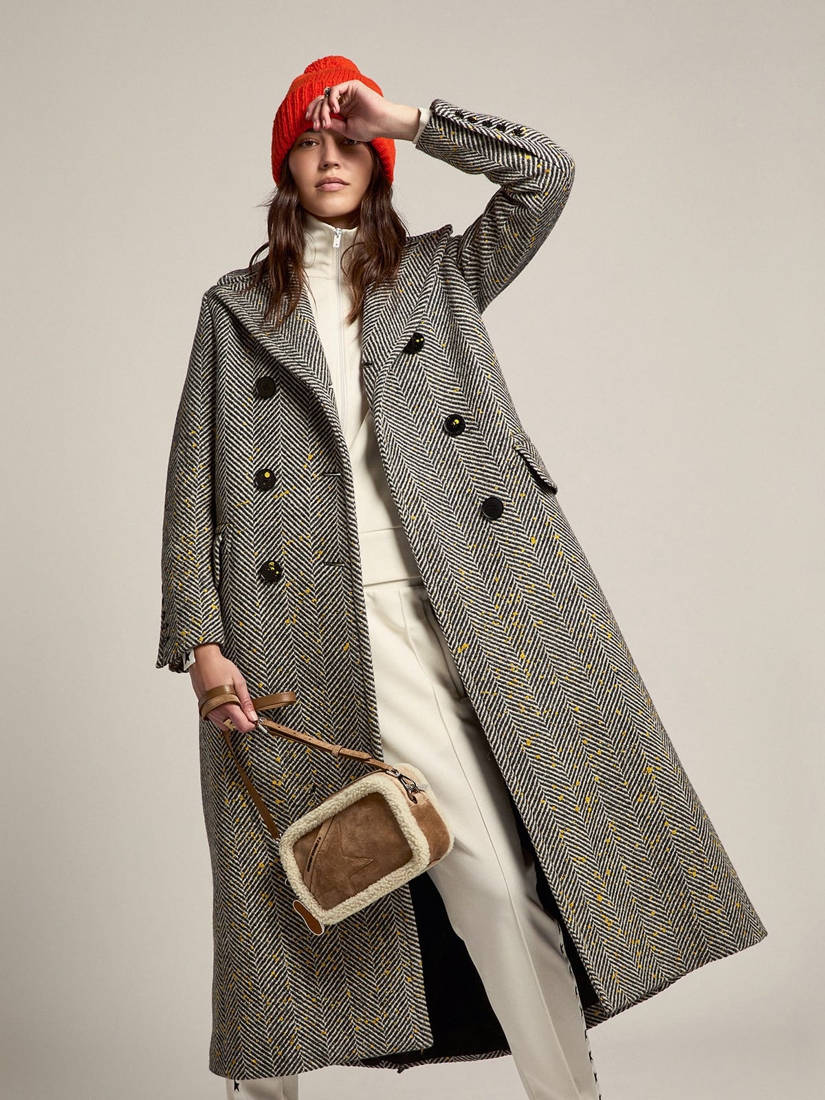 Women’s long herringbone coat with yellow details - 3