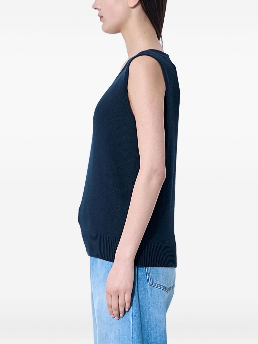 V-neck vest - 3