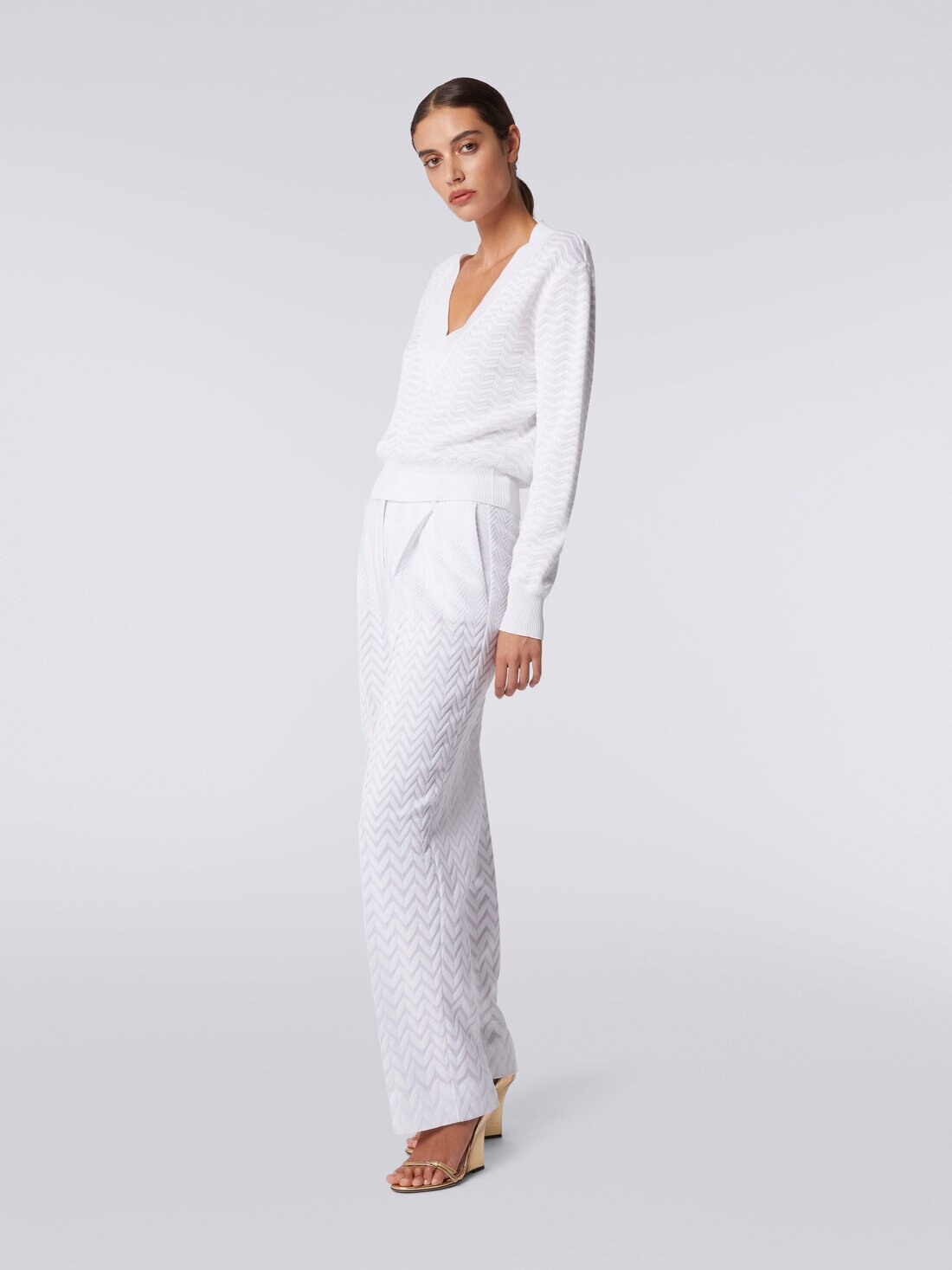 Classic trousers with raschel chevron design - 3